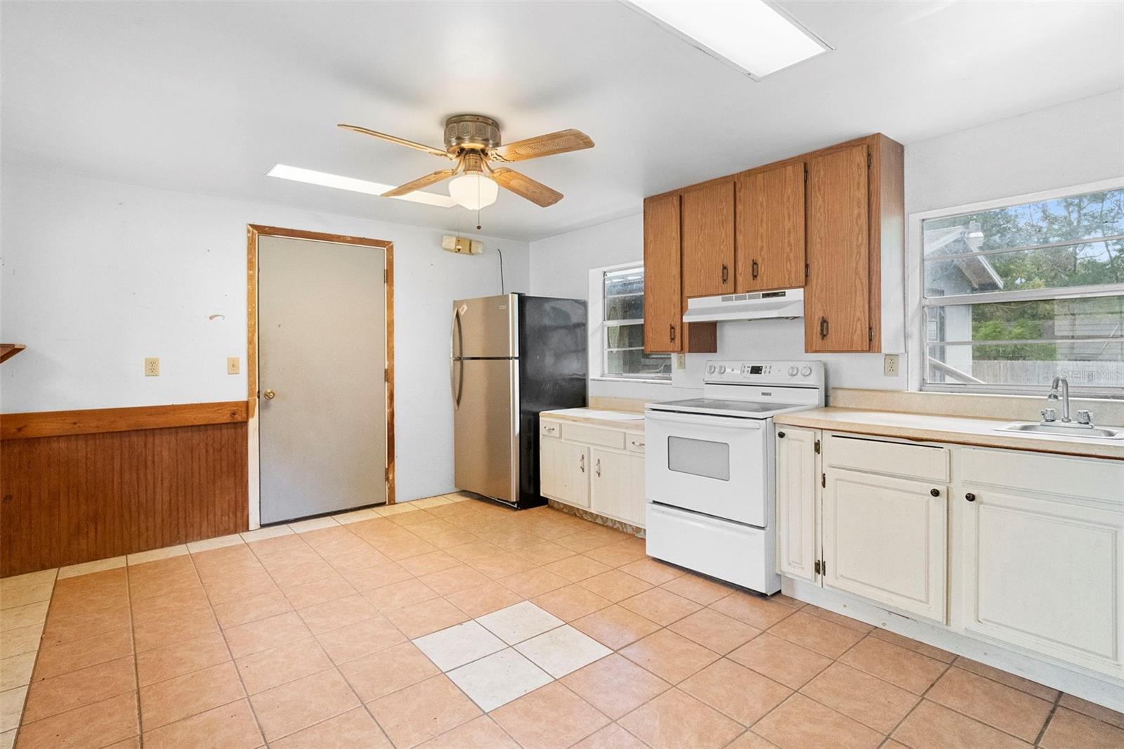 753 GLENWOOD RD