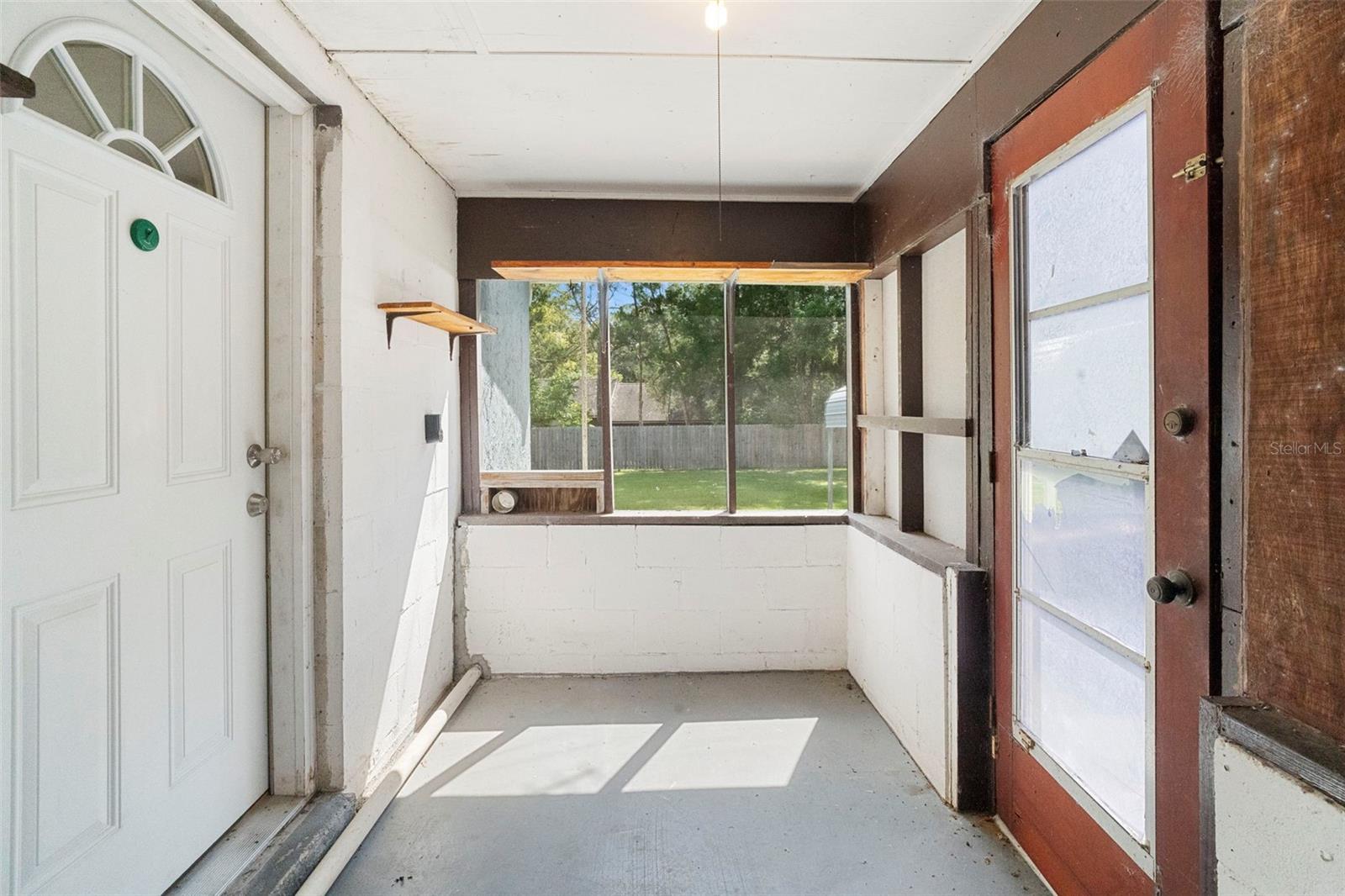 753 GLENWOOD RD