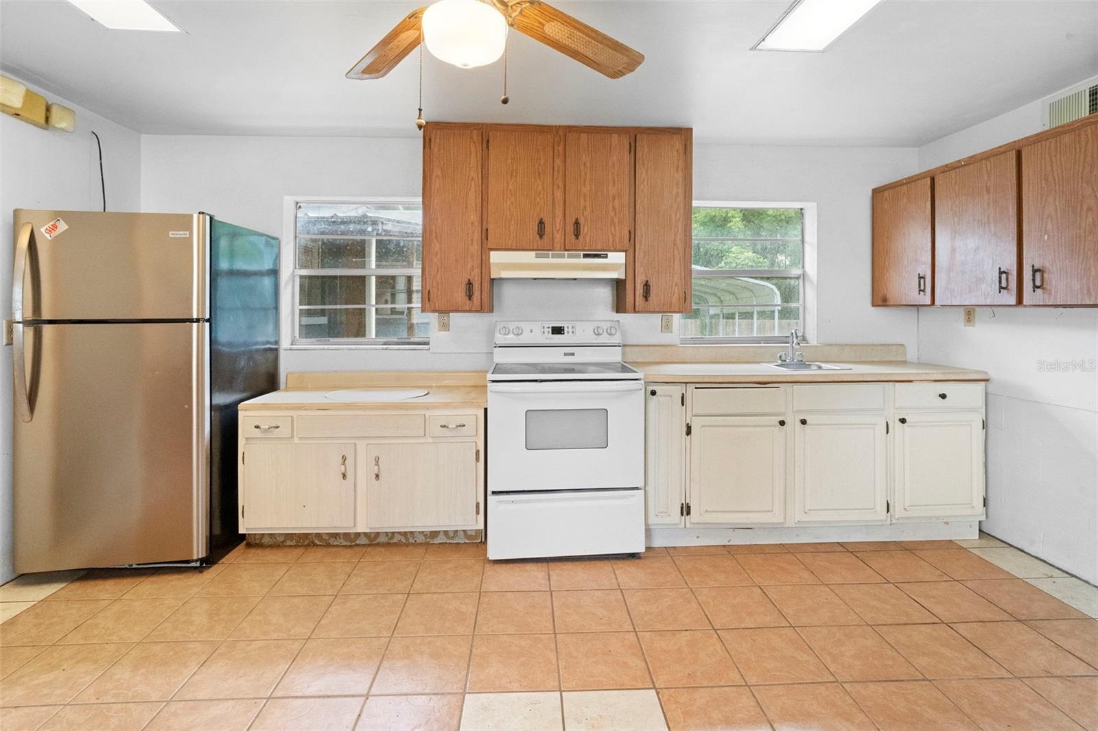 753 GLENWOOD RD