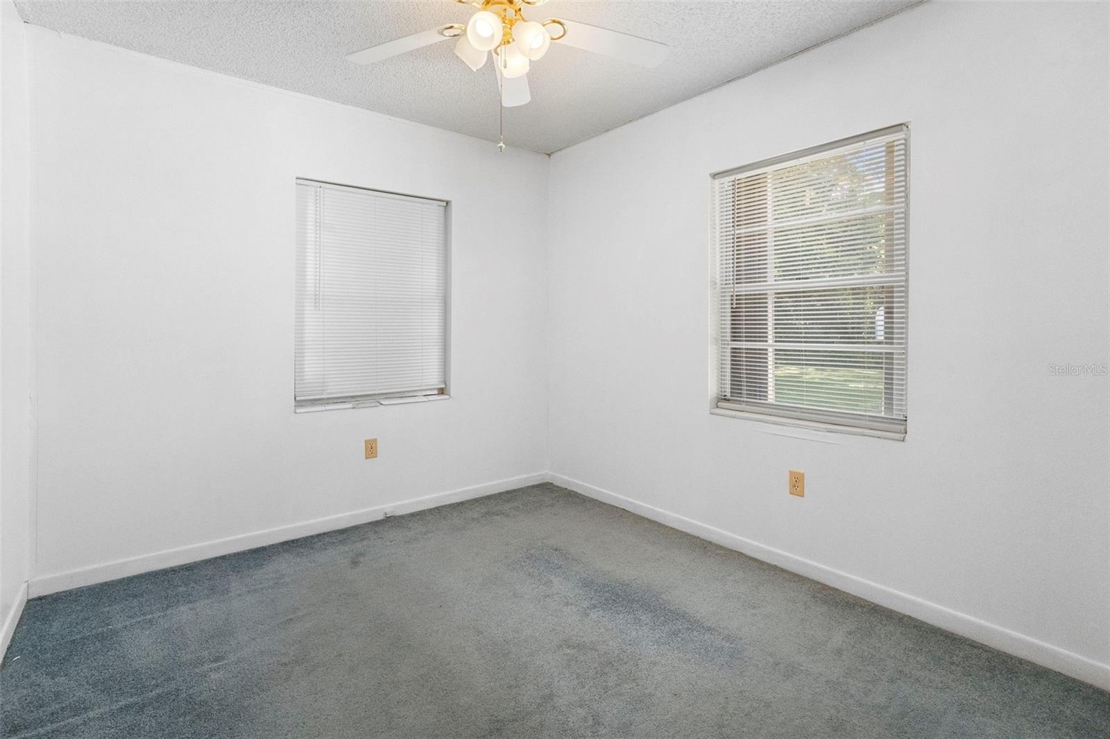753 GLENWOOD RD