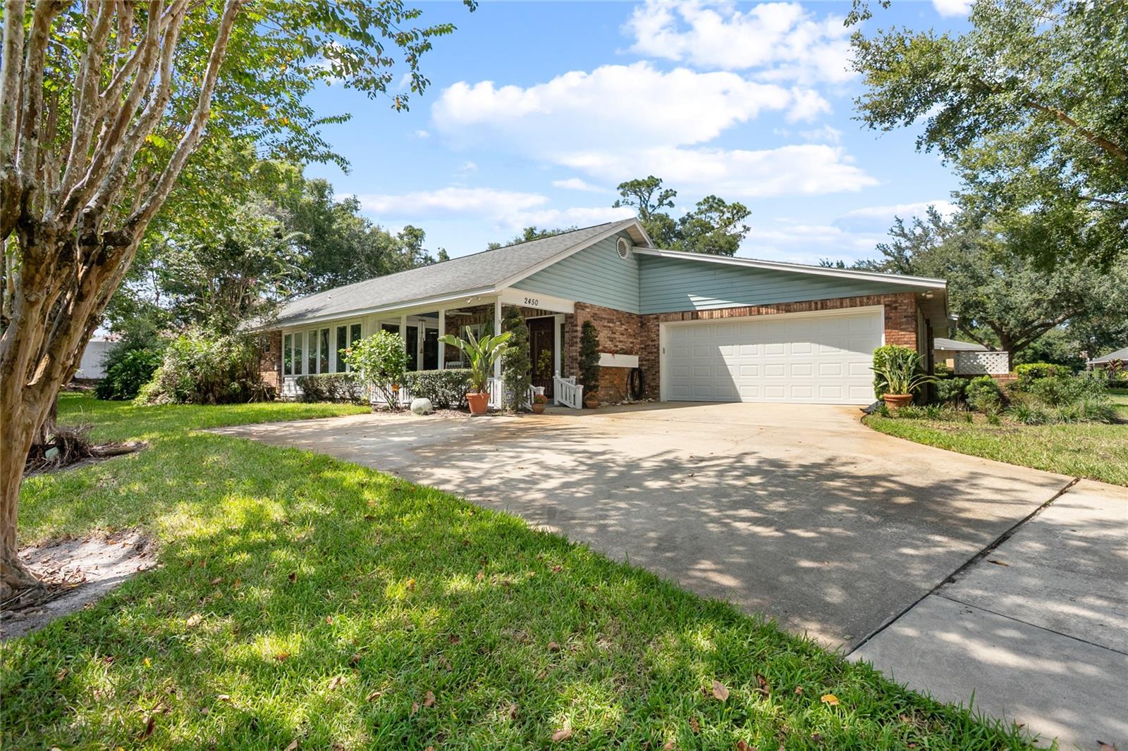 2450 S GLEN EAGLES DR