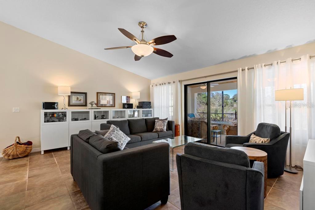 1062 GOLF VIEW ESTATES DR