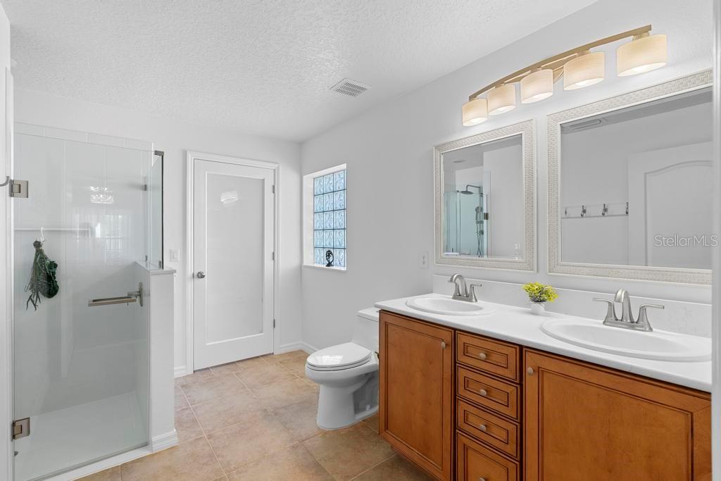 1062 GOLF VIEW ESTATES DR