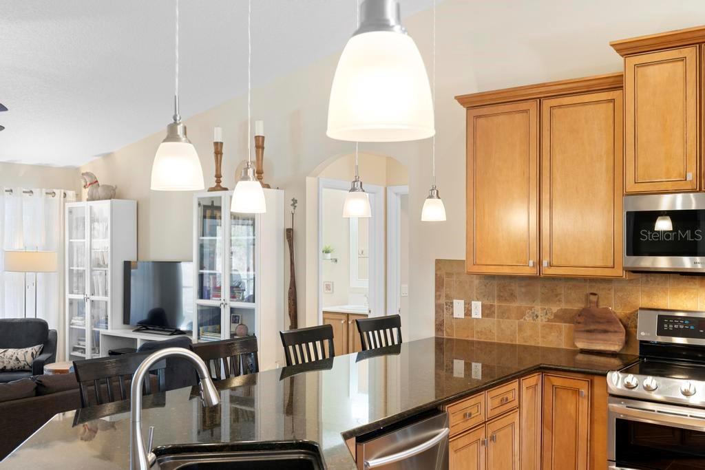 1062 GOLF VIEW ESTATES DR