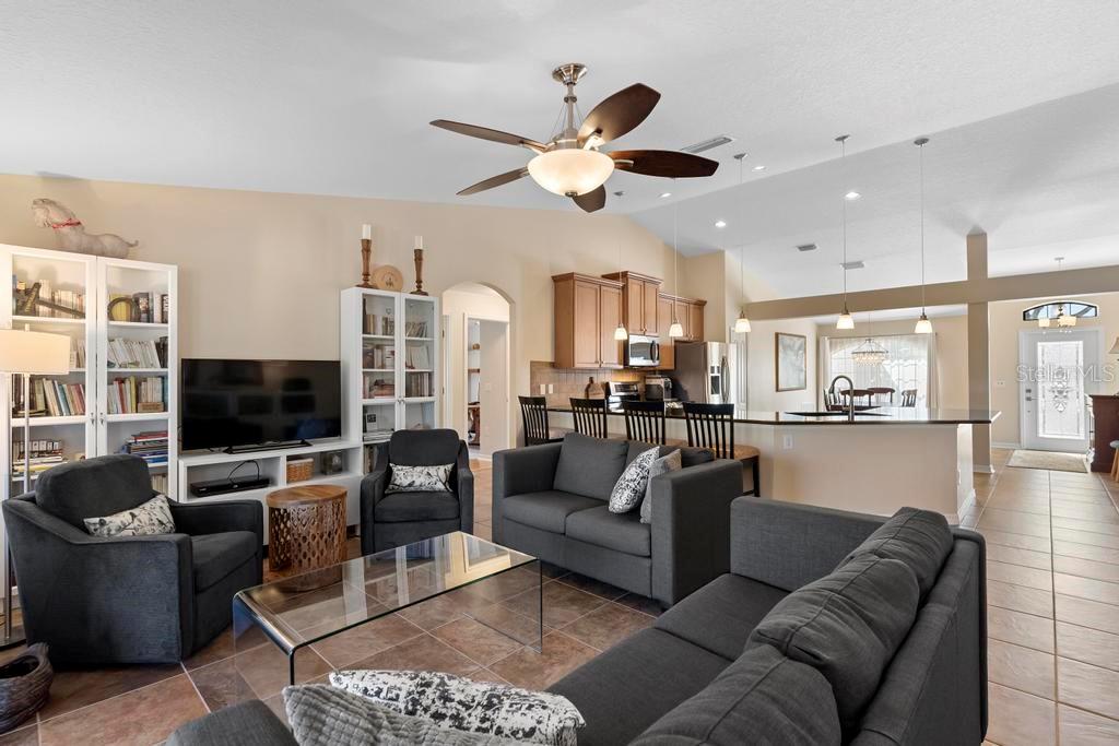 1062 GOLF VIEW ESTATES DR