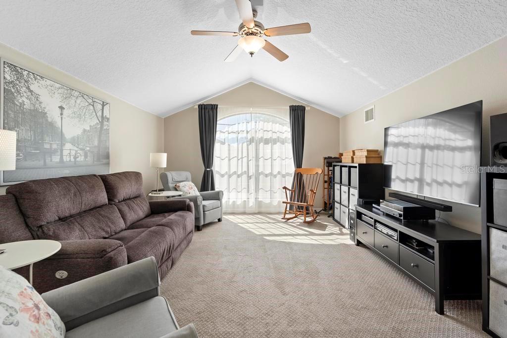 1062 GOLF VIEW ESTATES DR