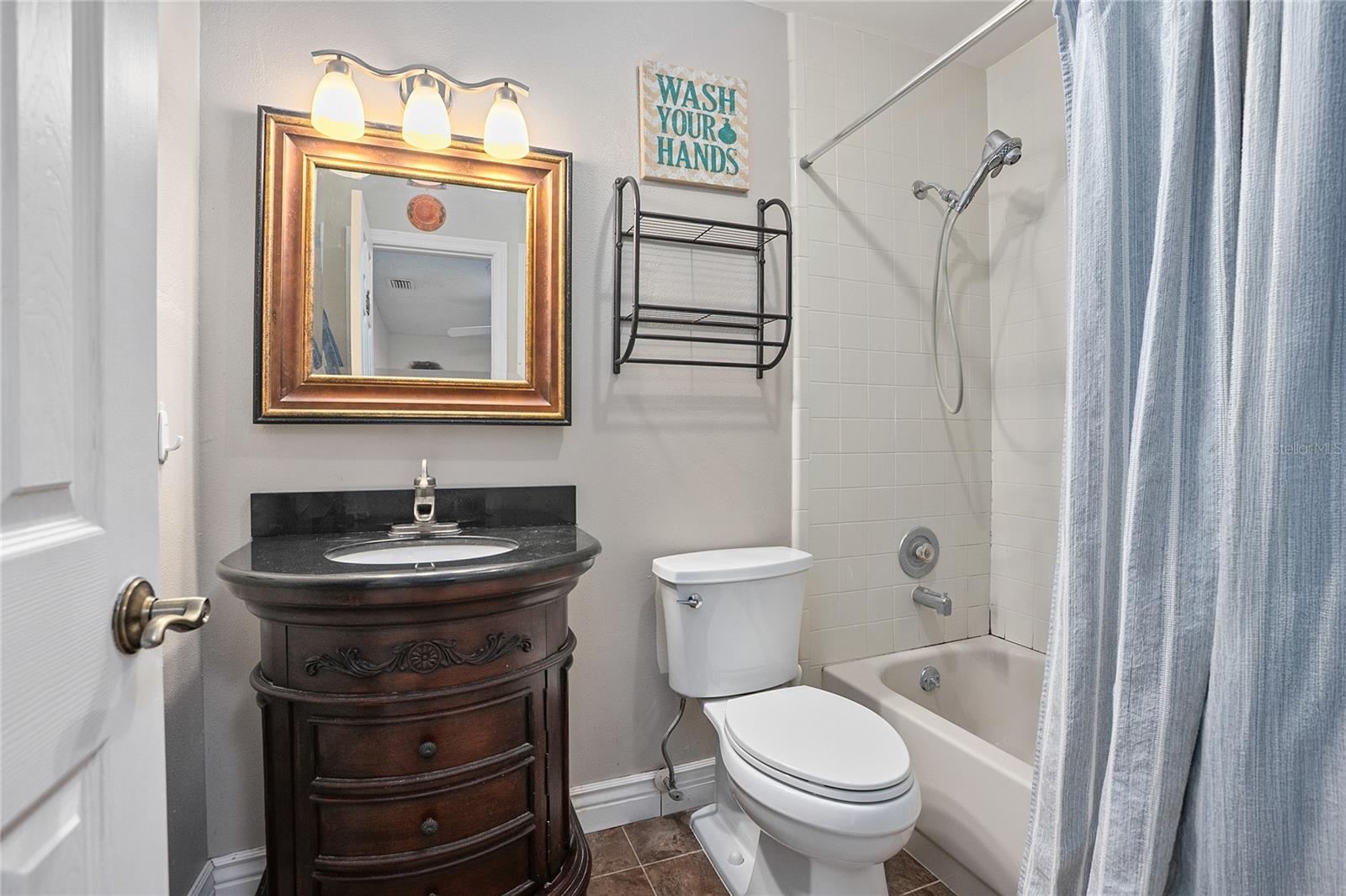 955 EASTRIDGE DR #7P