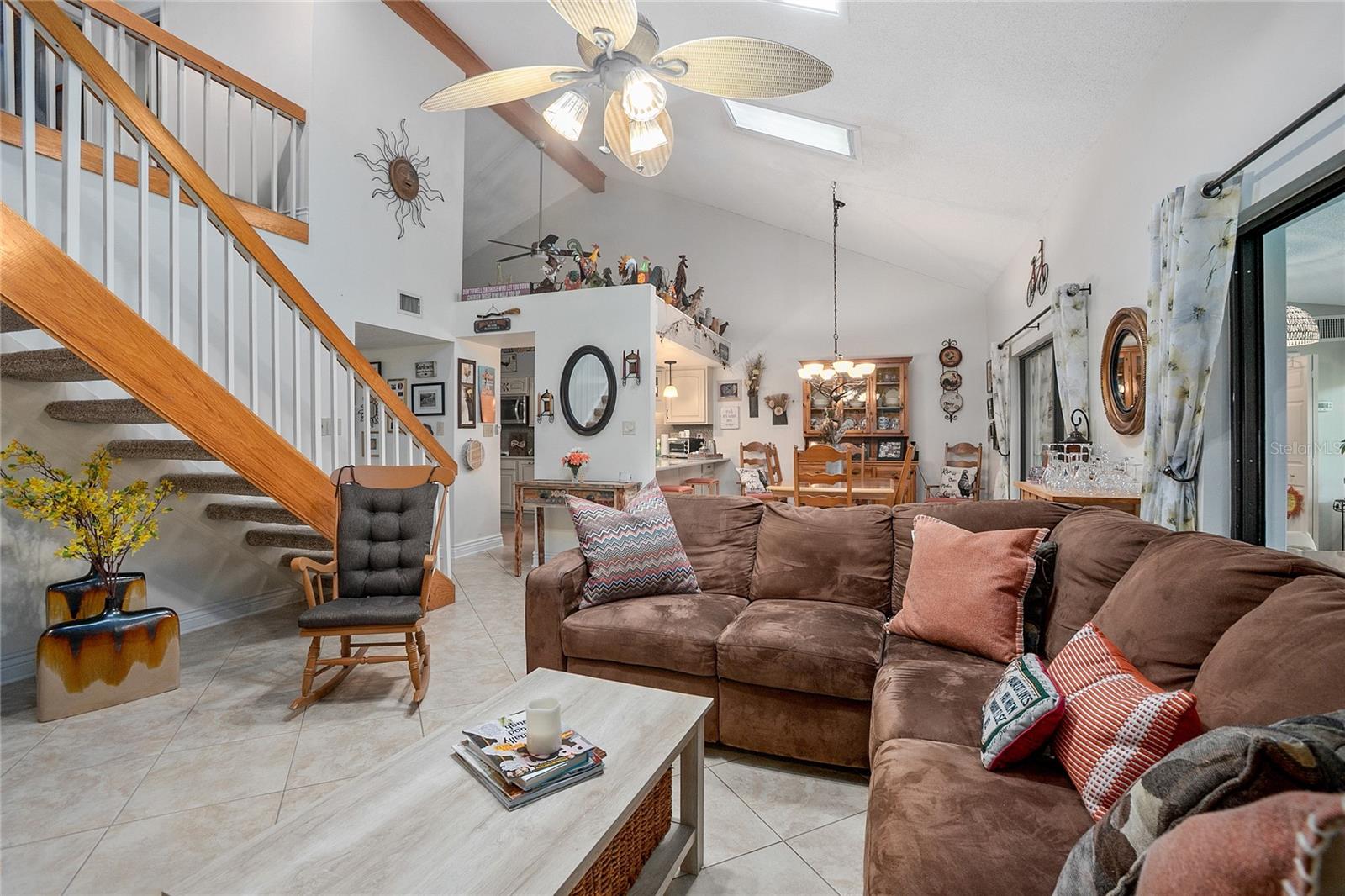 955 EASTRIDGE DR #7P