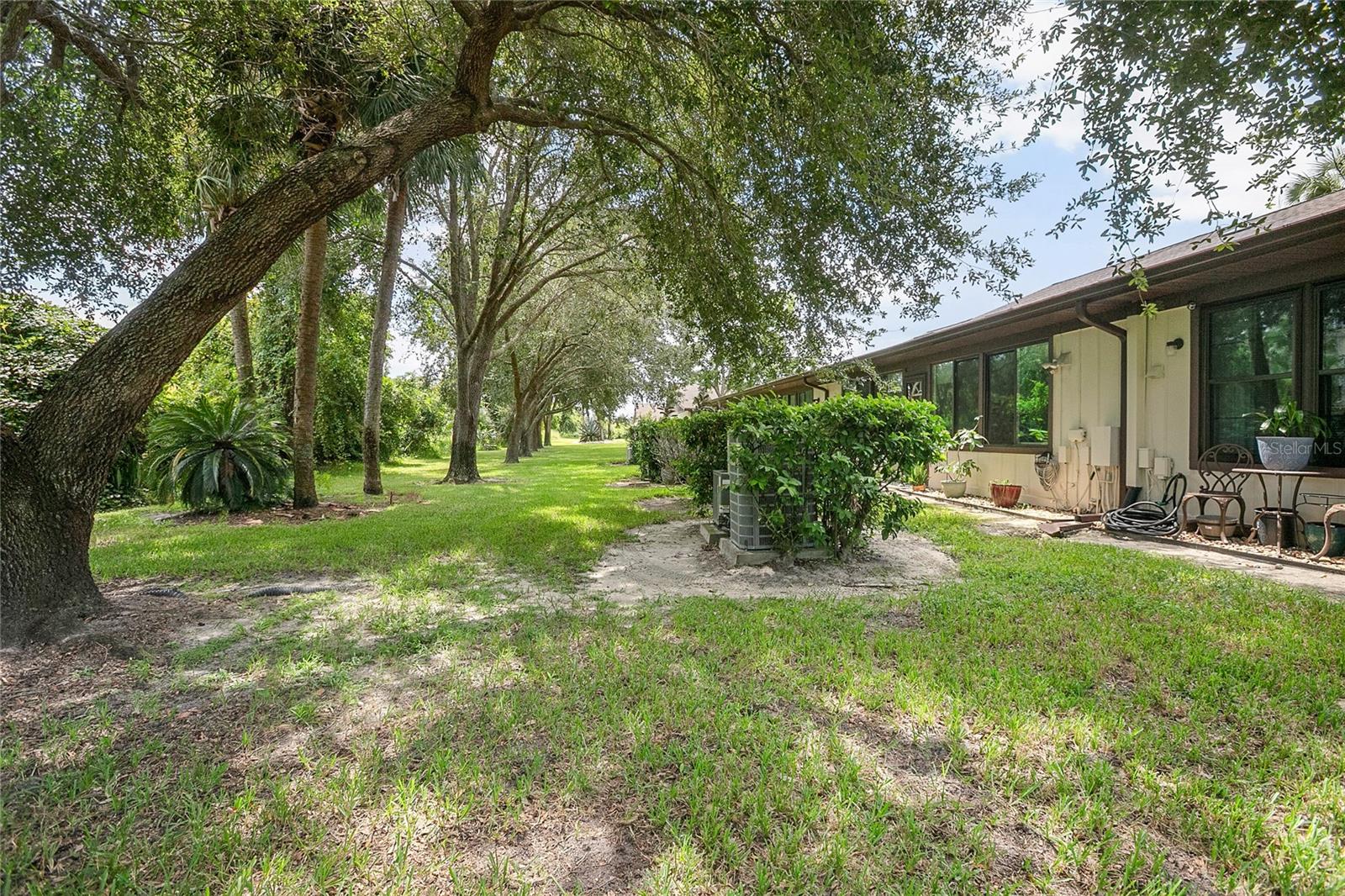 955 EASTRIDGE DR #7P