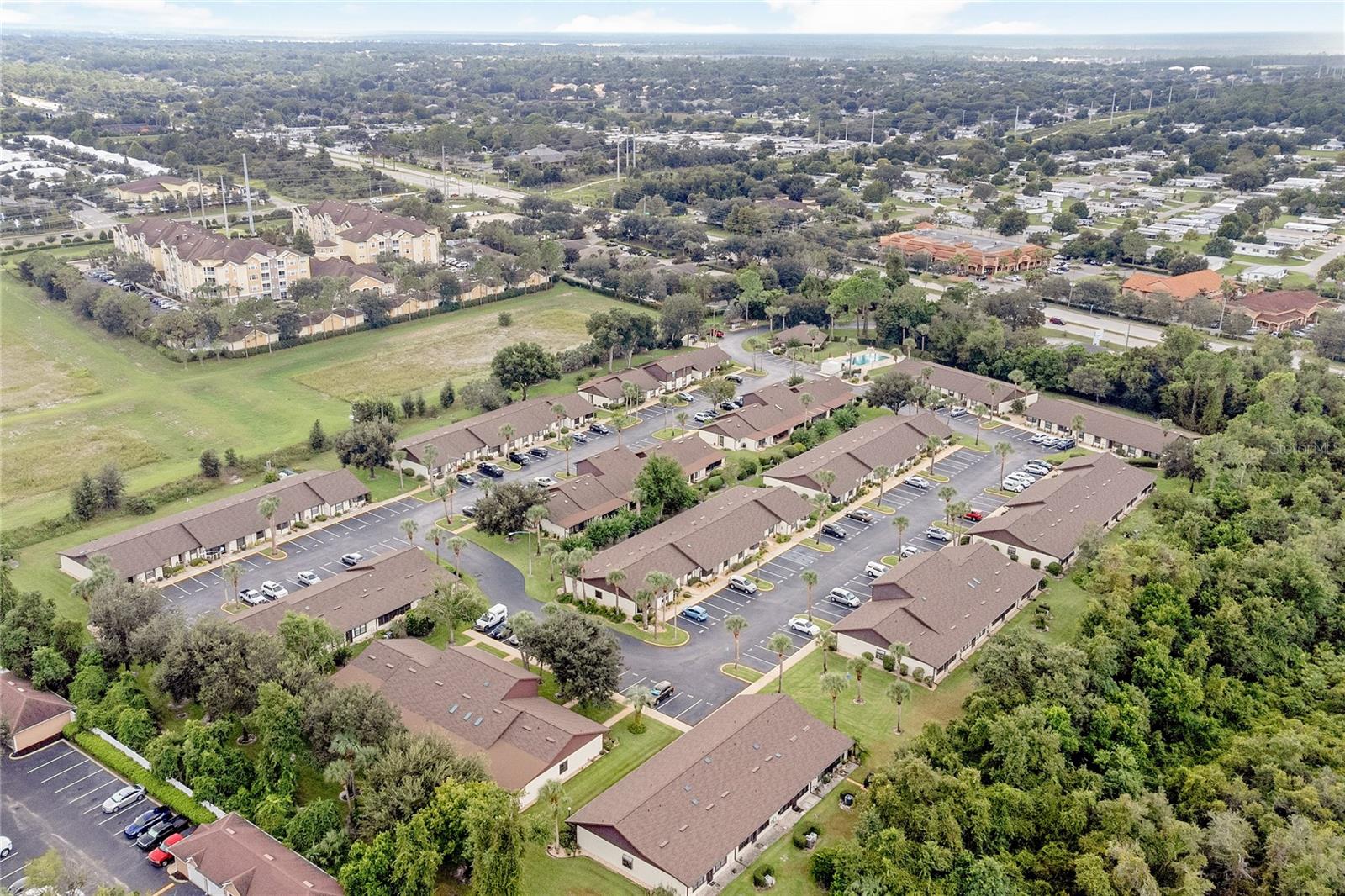 955 EASTRIDGE DR #7P