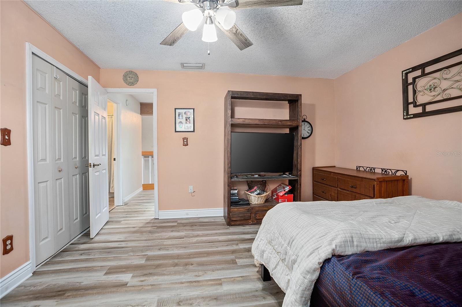 955 EASTRIDGE DR #7P