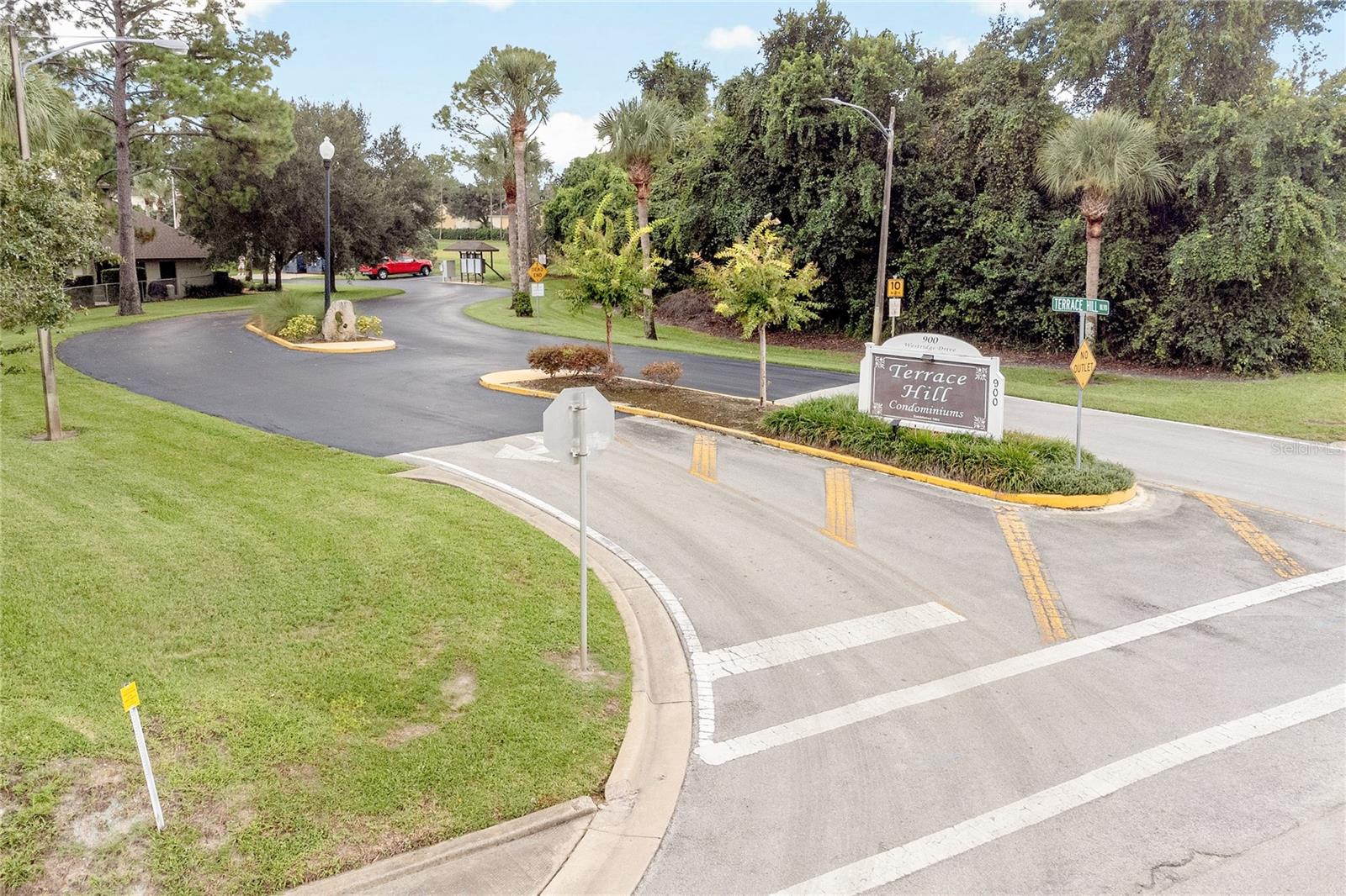 955 EASTRIDGE DR #7P