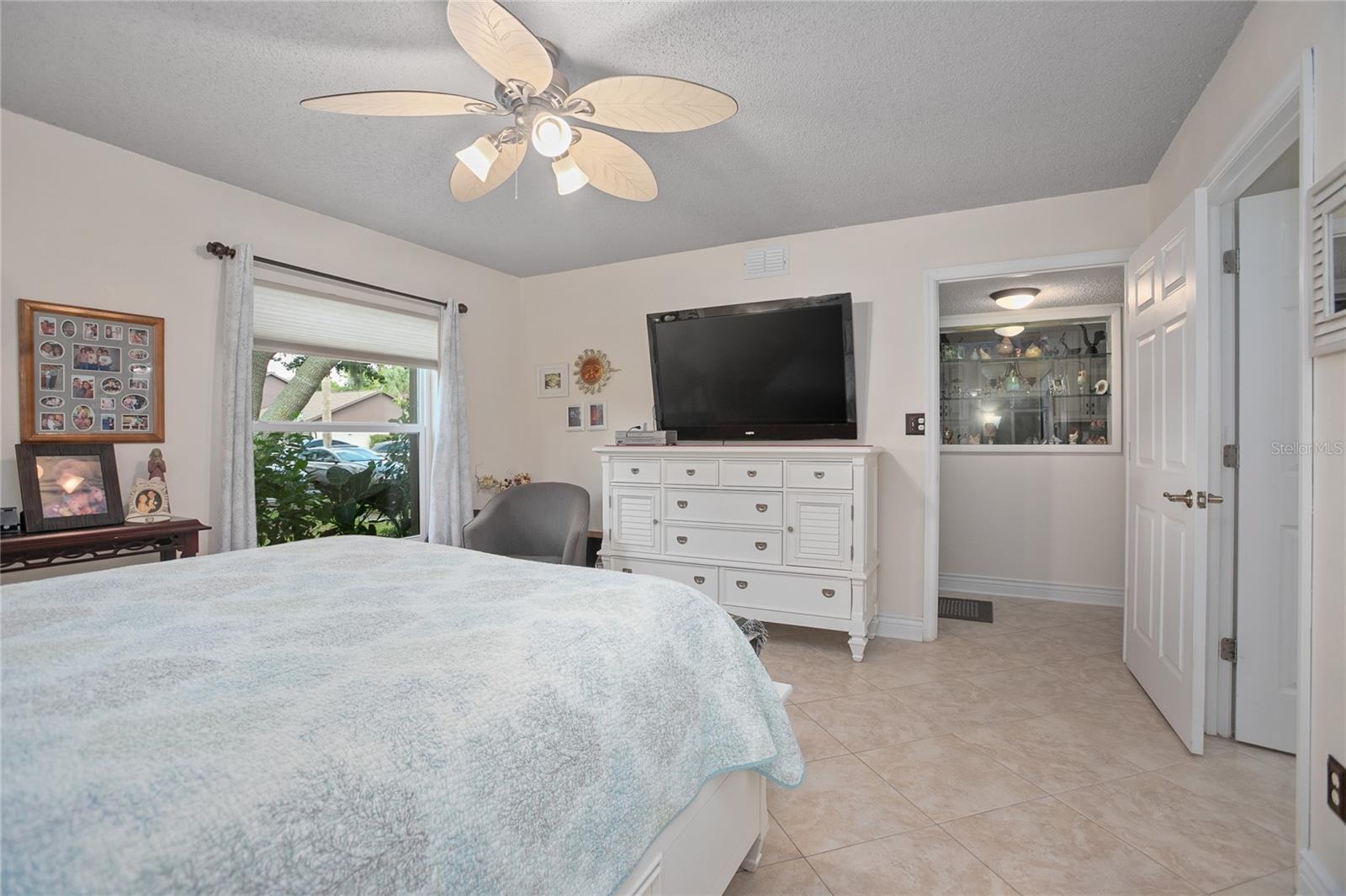 955 EASTRIDGE DR #7P