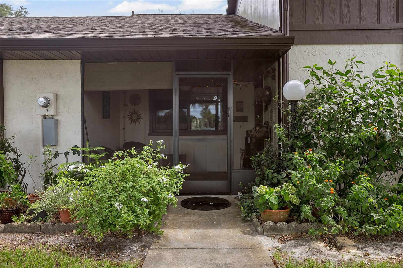 955 EASTRIDGE DR #7P