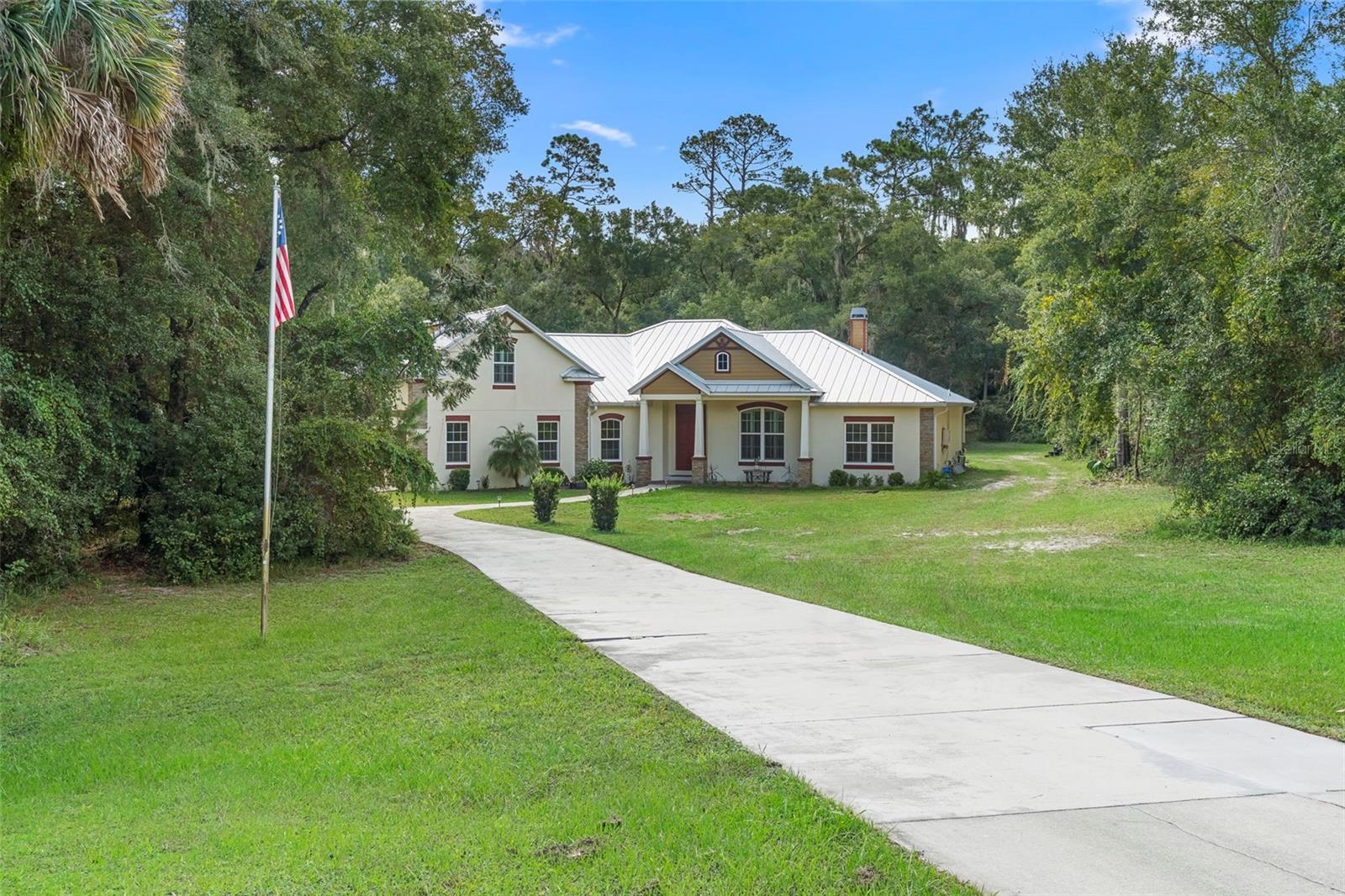 1806 GLENWOOD OAKS LN