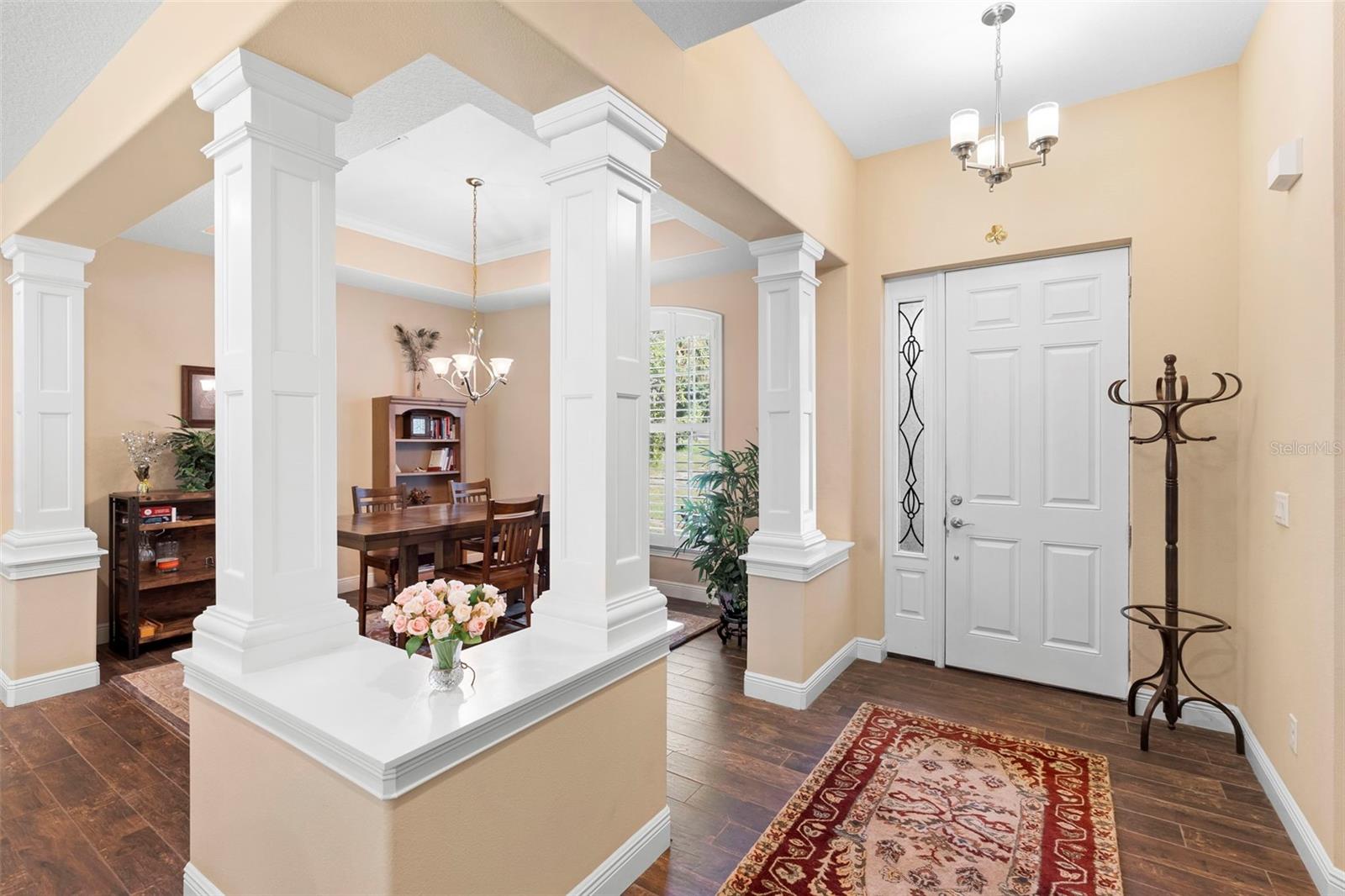 1806 GLENWOOD OAKS LN