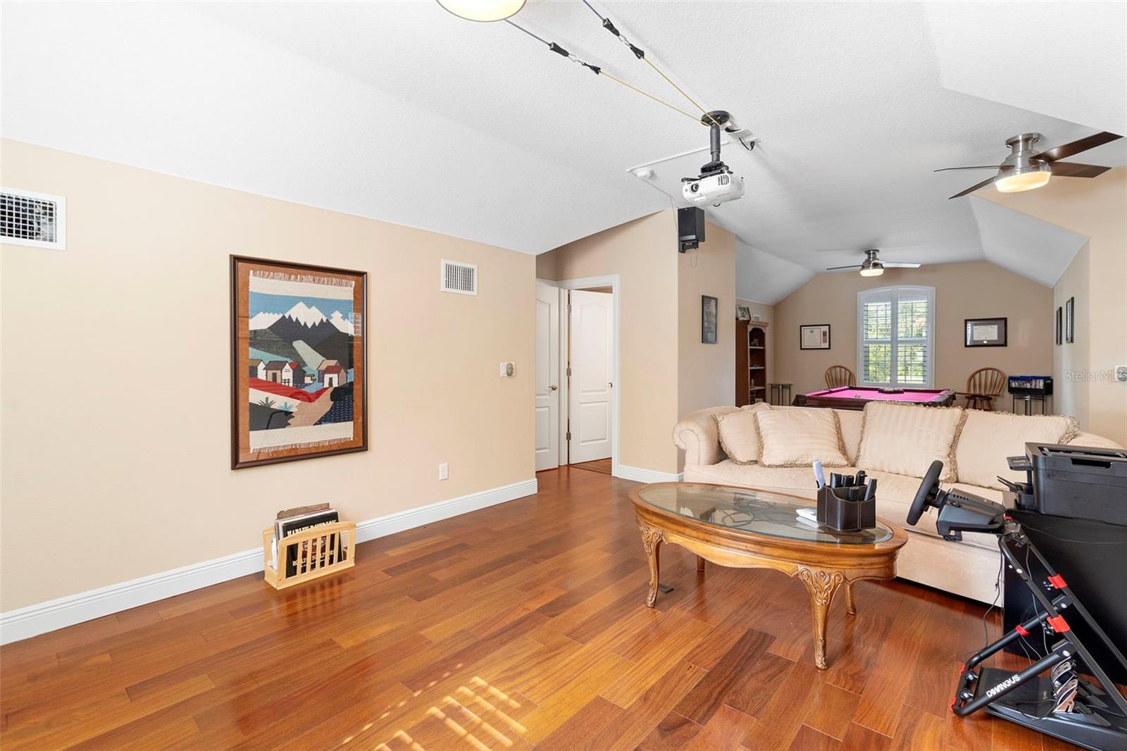 1806 GLENWOOD OAKS LN