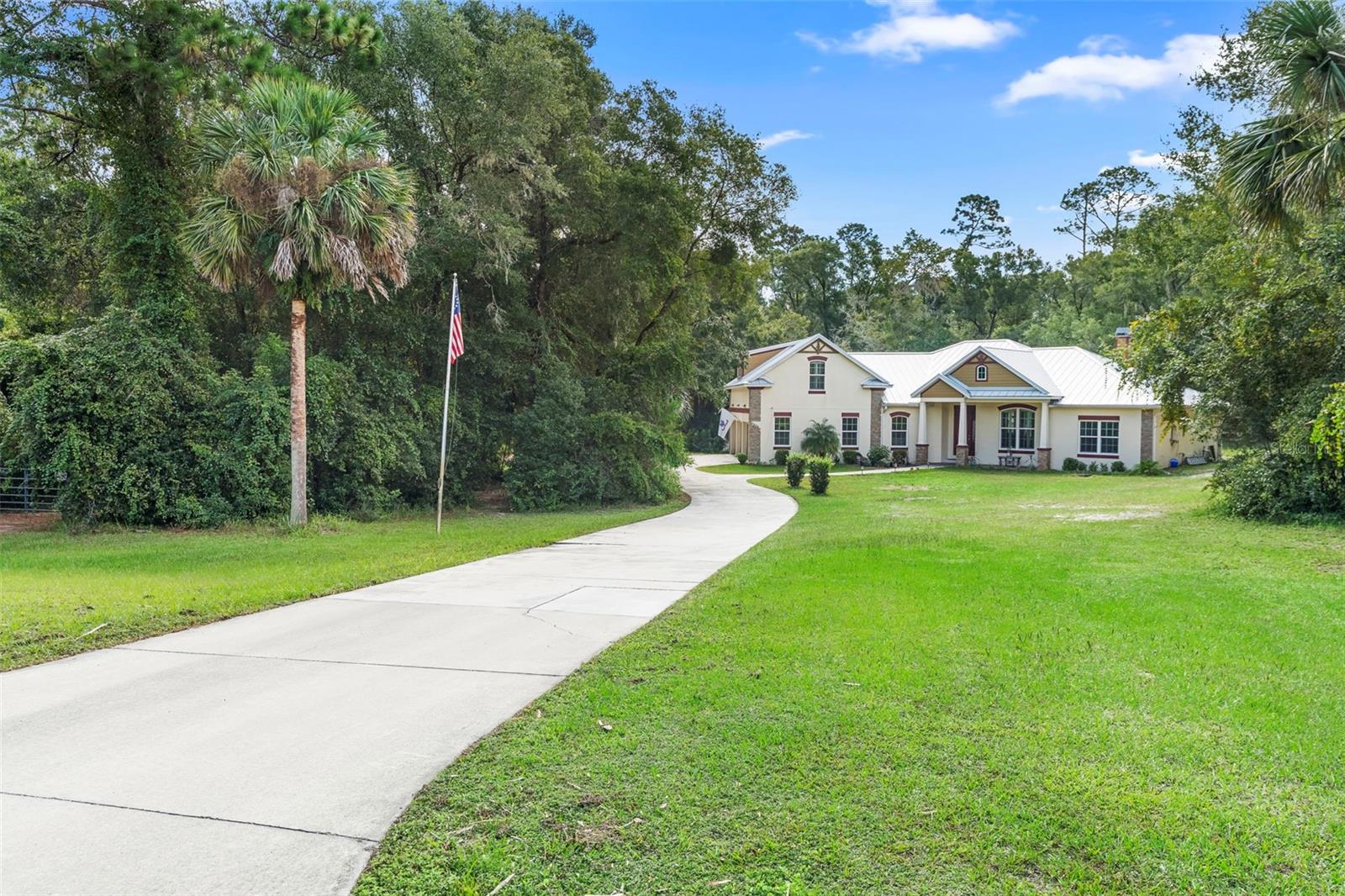 1806 GLENWOOD OAKS LN