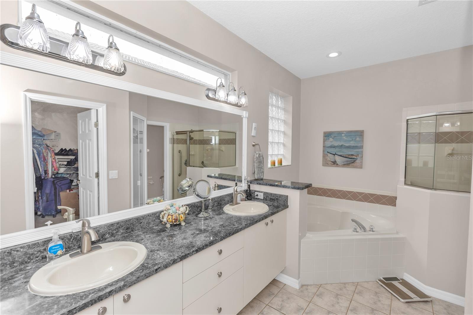 455 FOXHILL DR