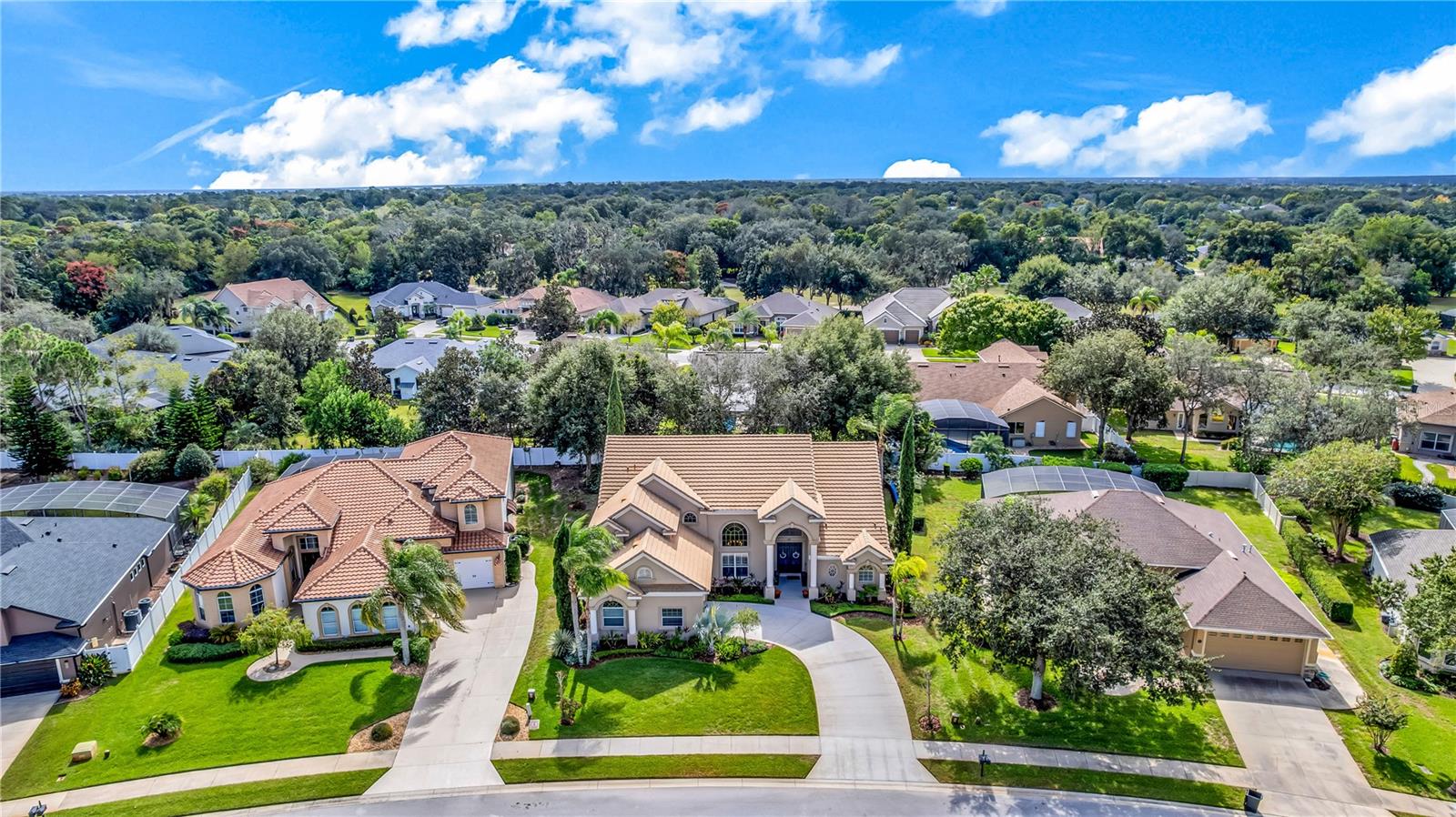 169 HAWKCREST CT