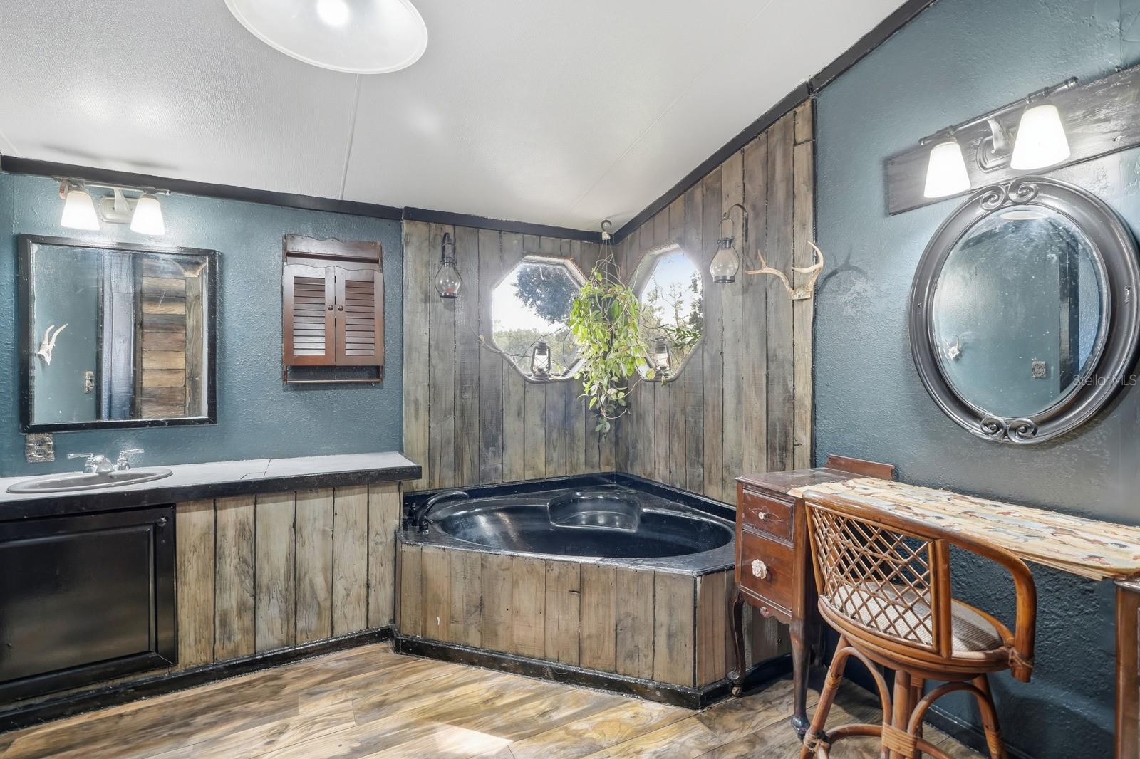 415 GOBBLERS LODGE RD