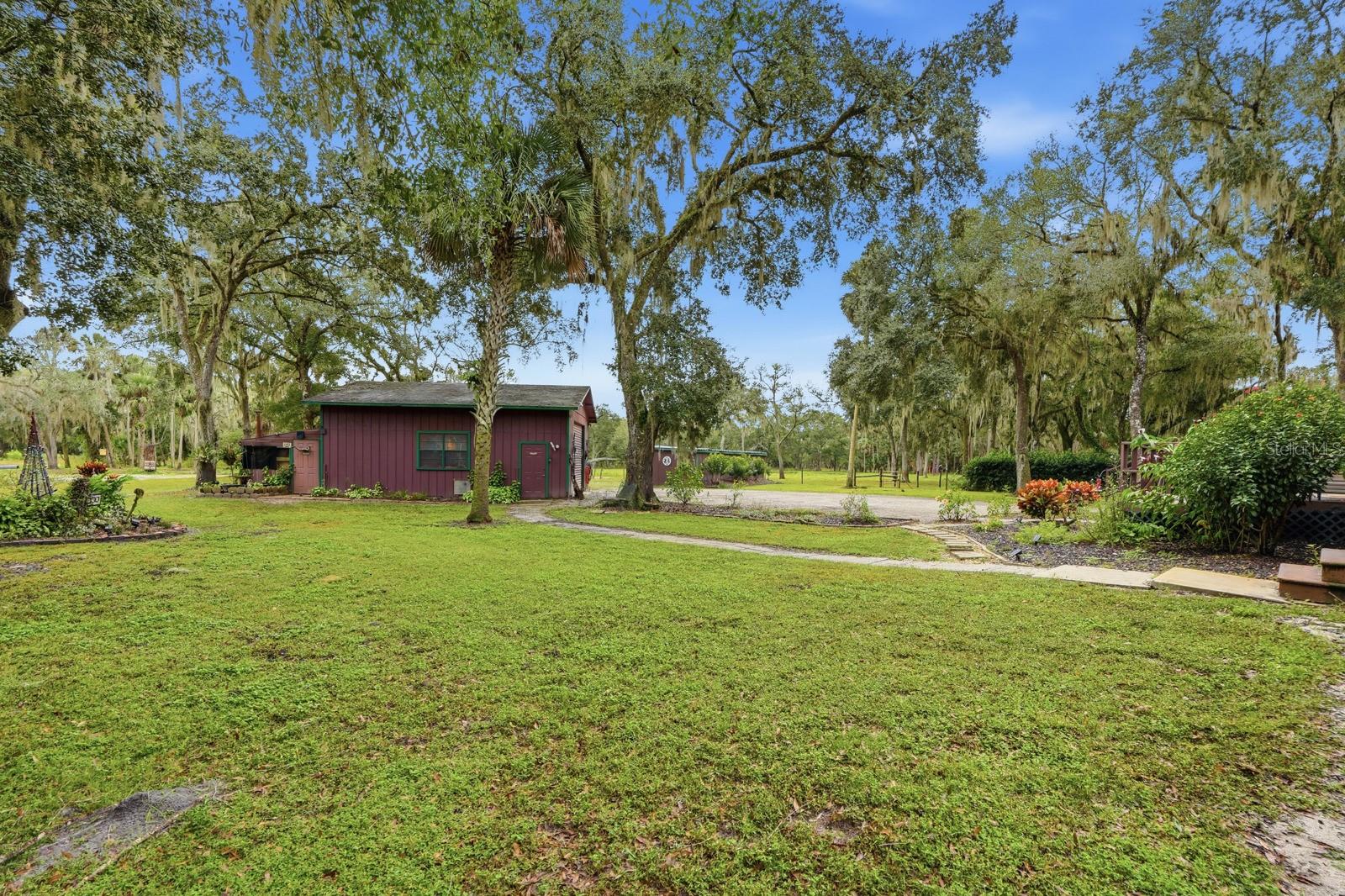 415 GOBBLERS LODGE RD