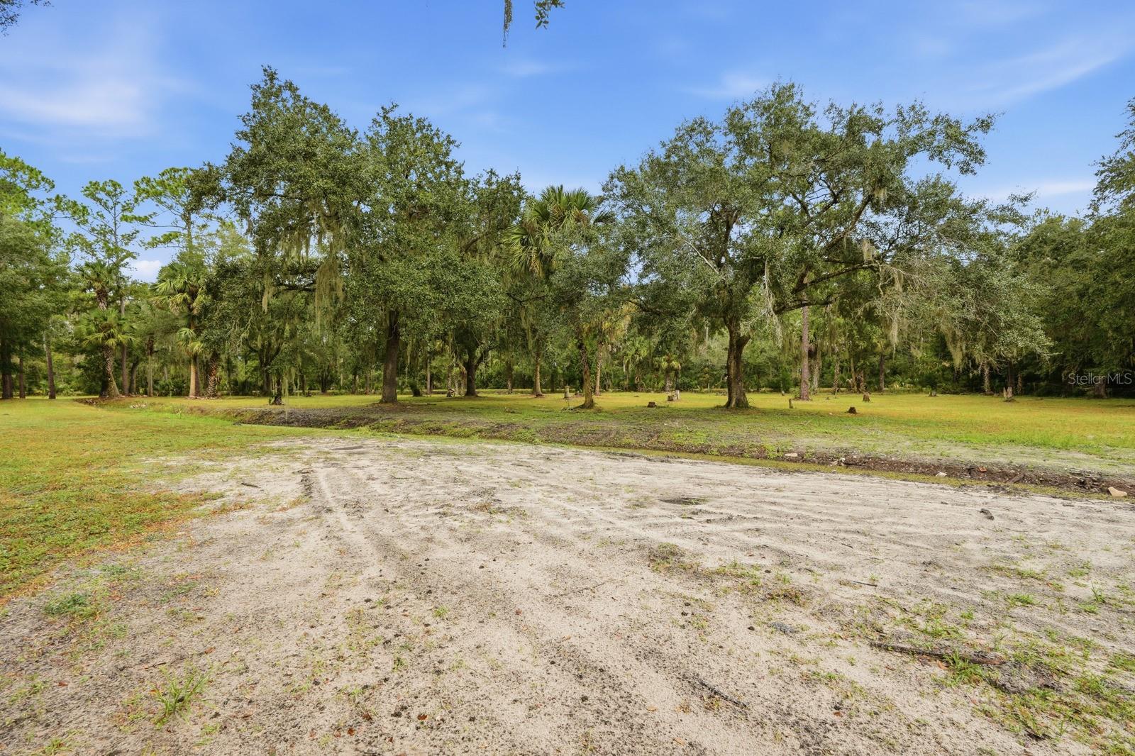 415 GOBBLERS LODGE RD