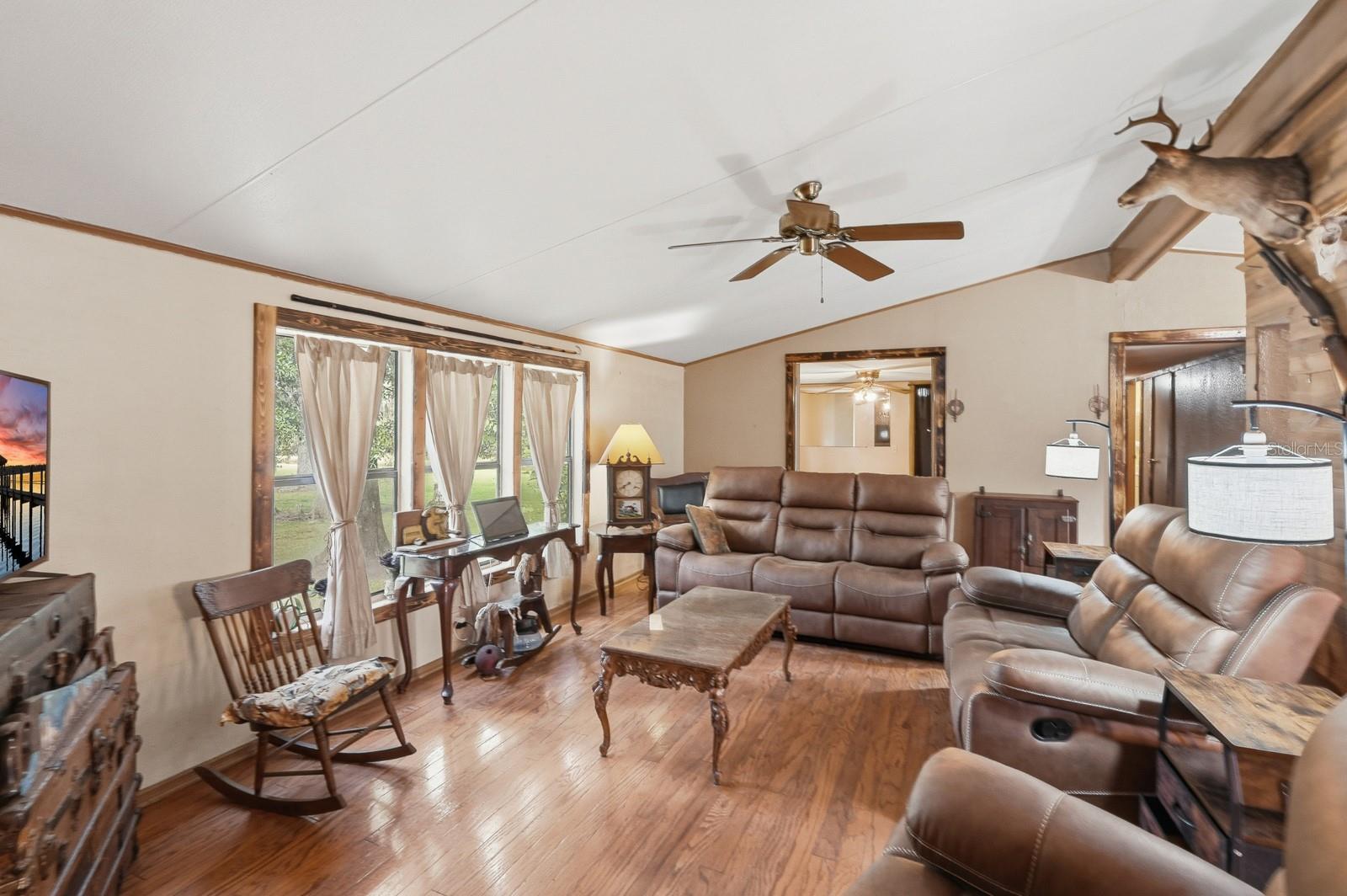 415 GOBBLERS LODGE RD