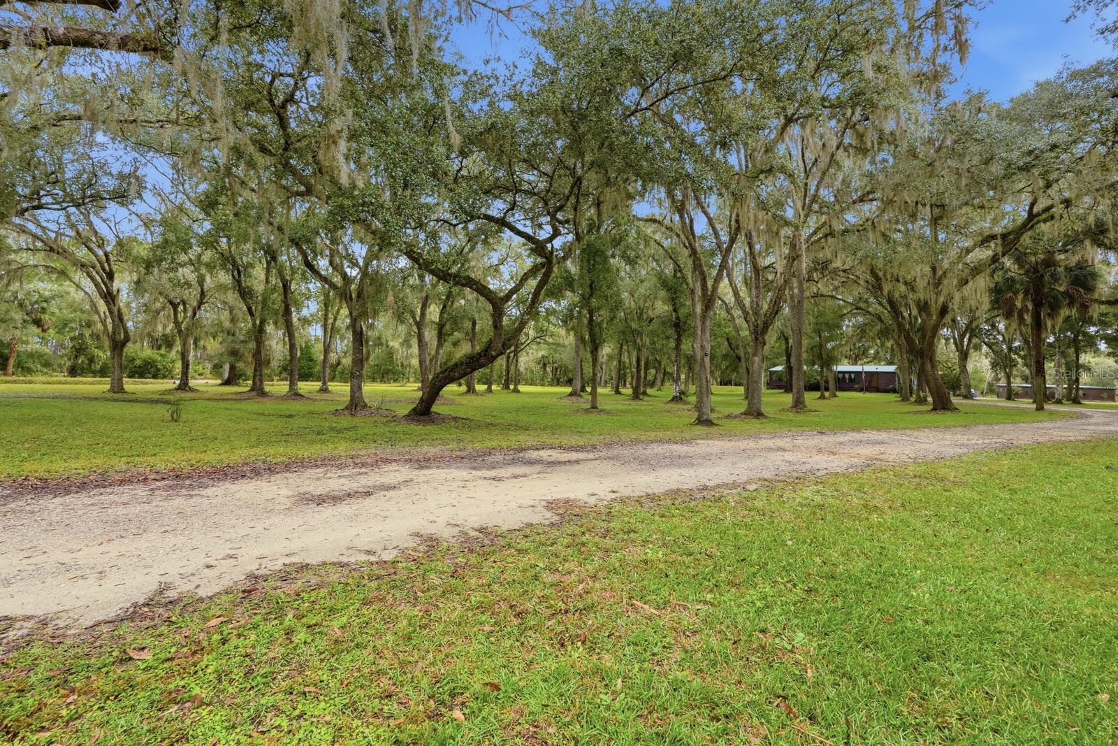 415 GOBBLERS LODGE RD