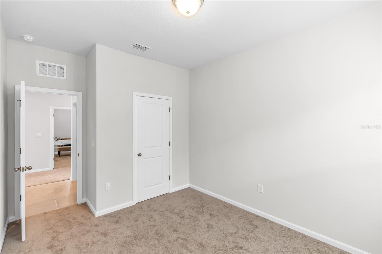 1090 CHELAN FALLS DR