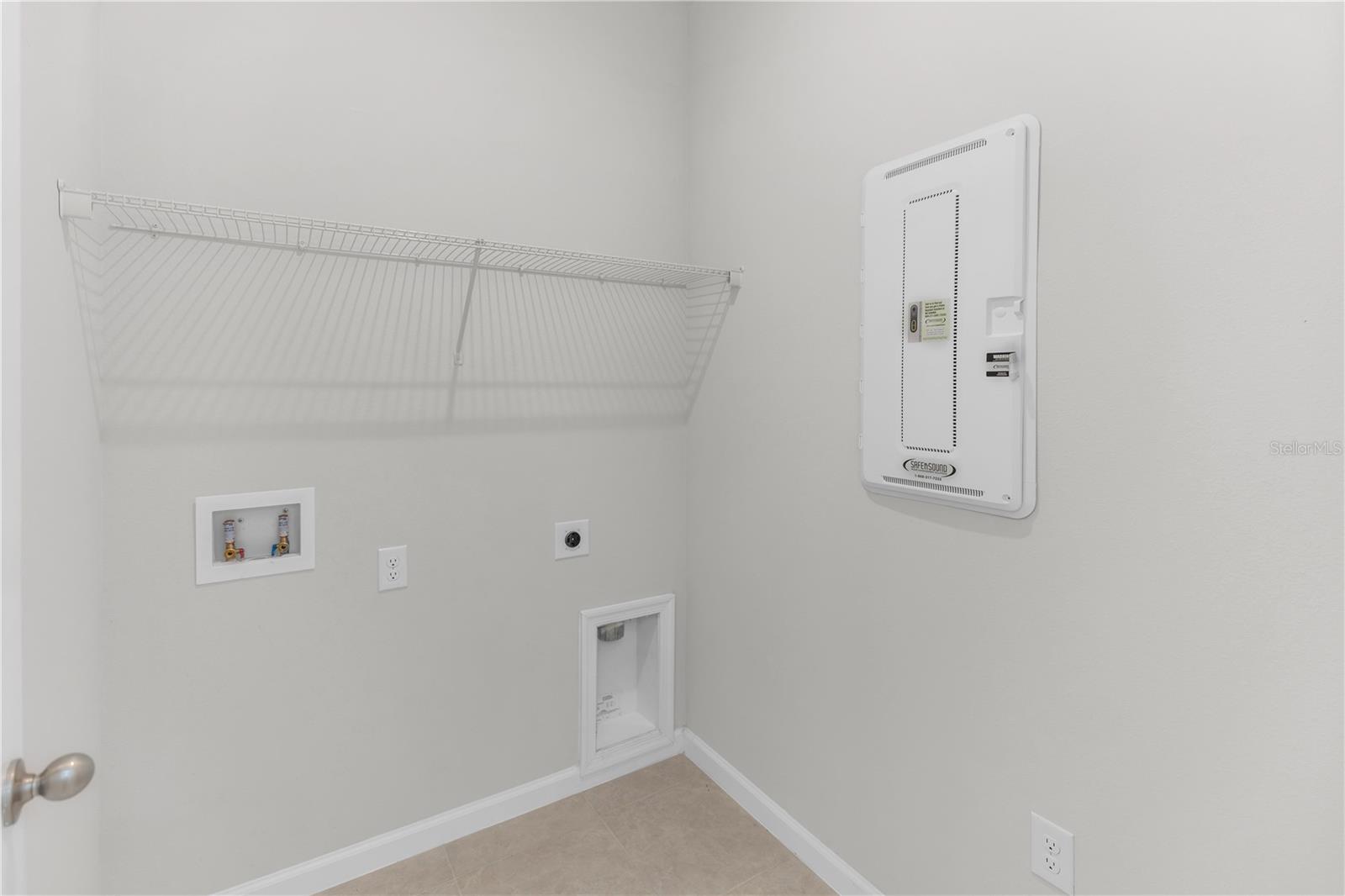 1090 CHELAN FALLS DR