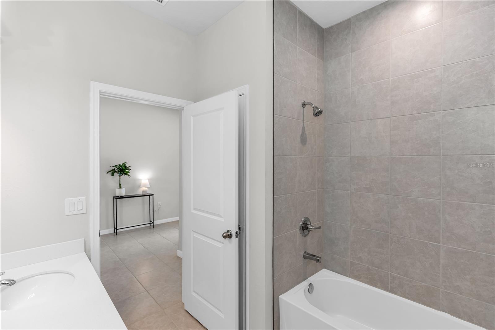 1090 CHELAN FALLS DR