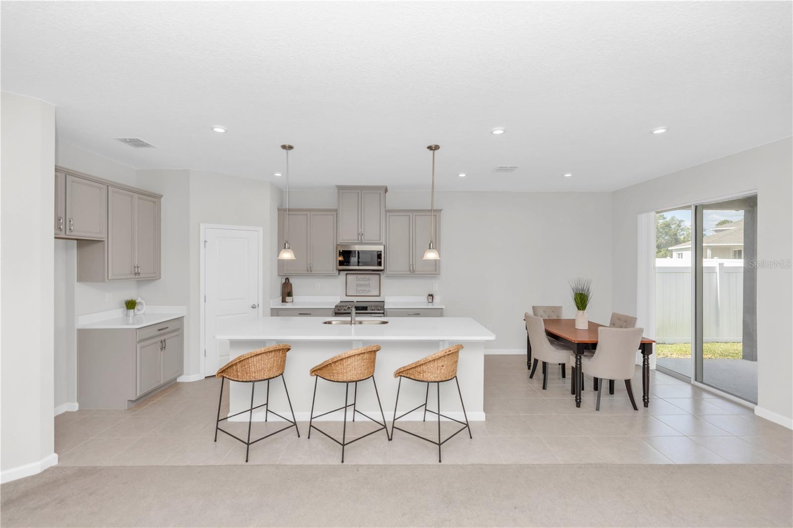 1090 CHELAN FALLS DR