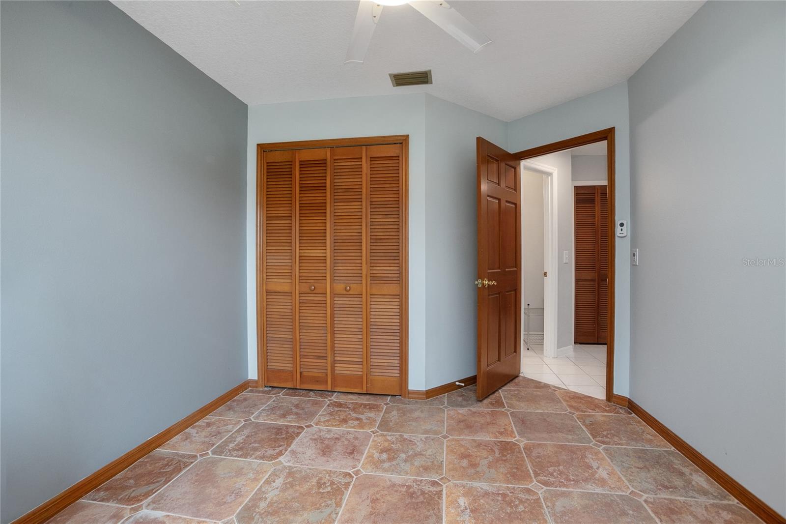 378 GLENWOOD RD
