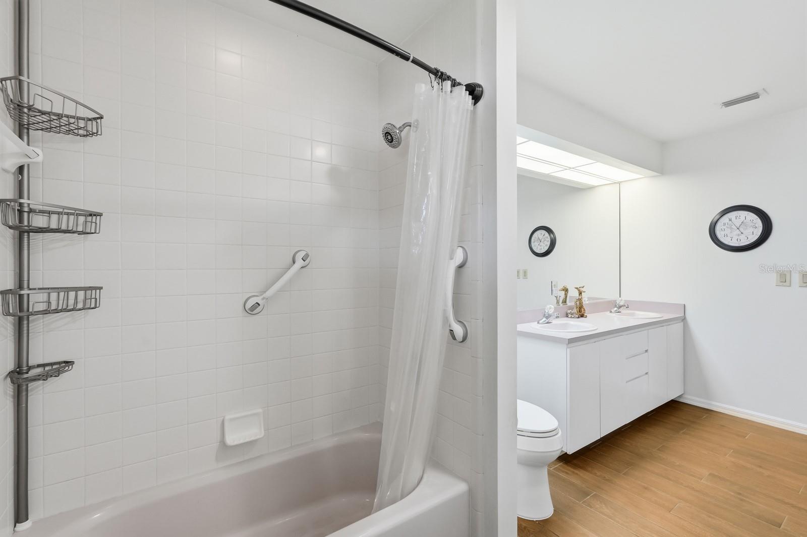 460 SPRING FOREST DR