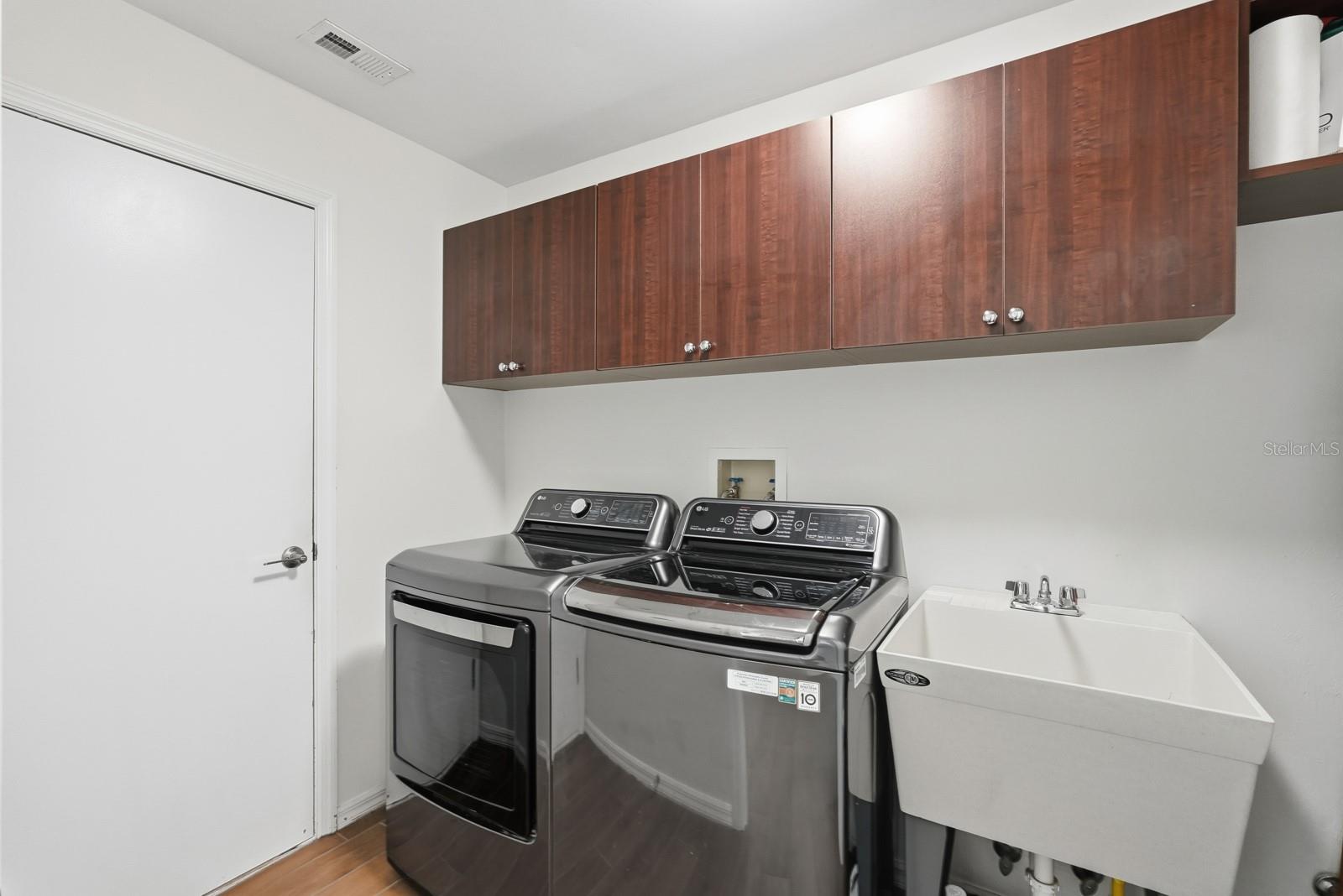 460 SPRING FOREST DR