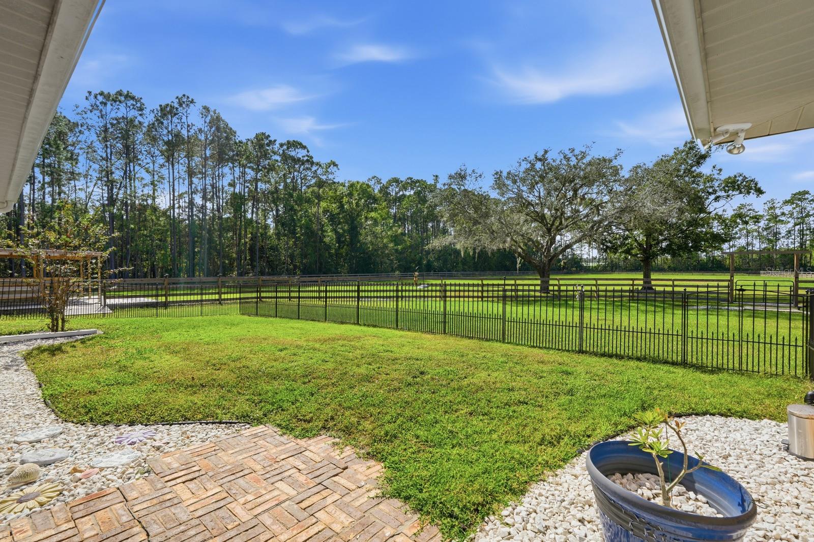 460 SPRING FOREST DR