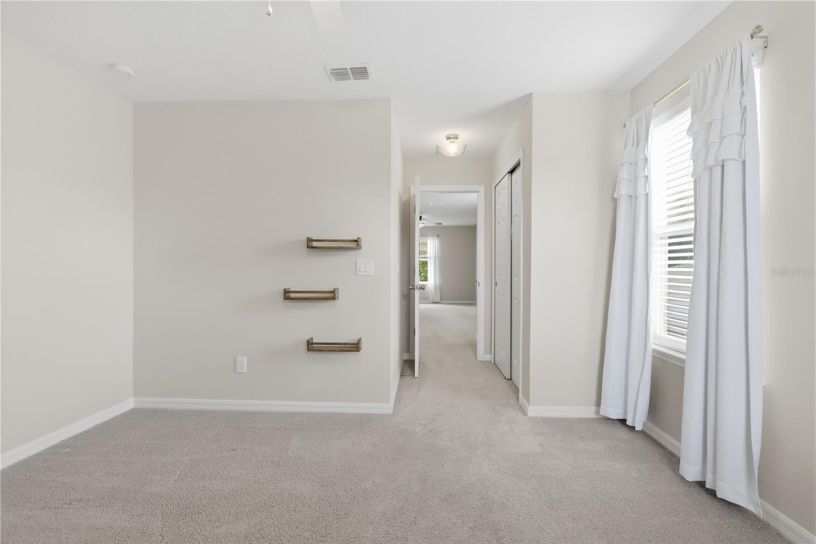 2374 KENNINGTON CV