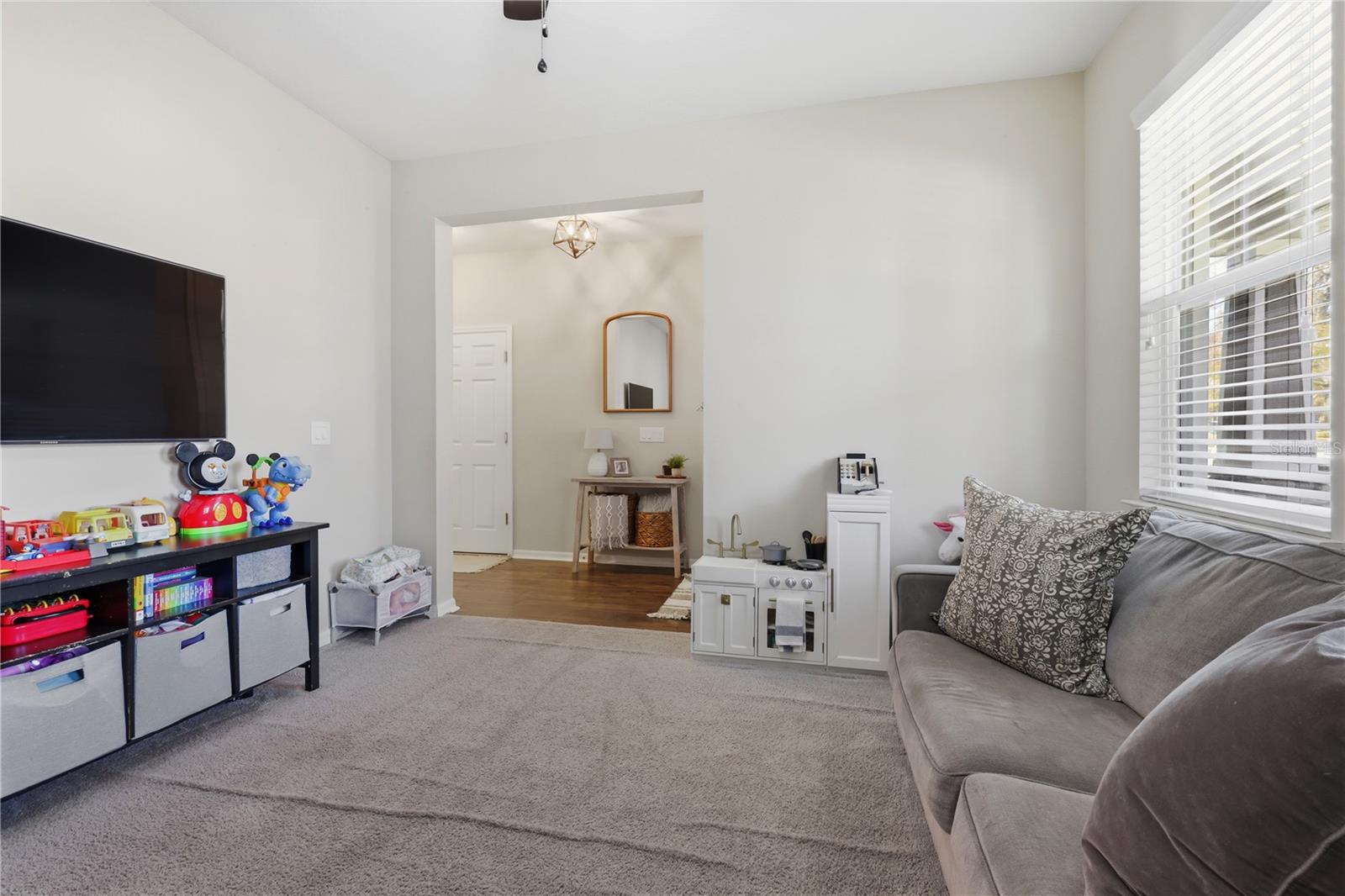2374 KENNINGTON CV