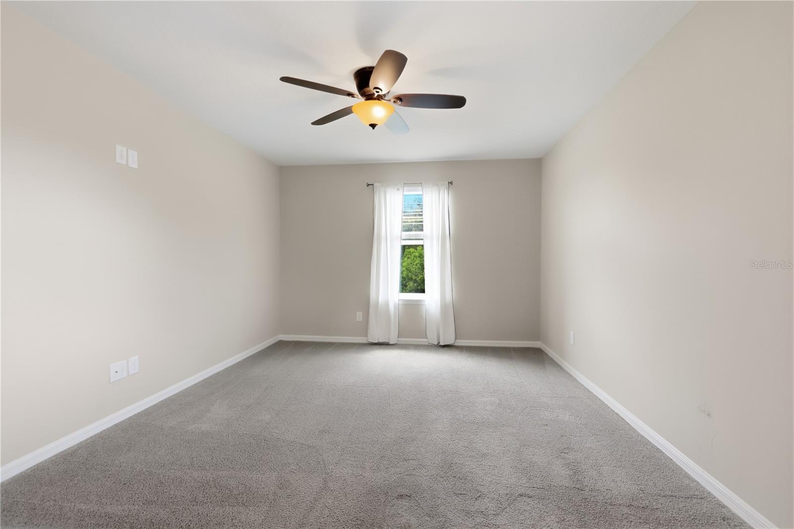 2374 KENNINGTON CV