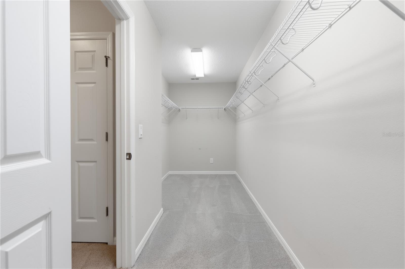 2374 KENNINGTON CV