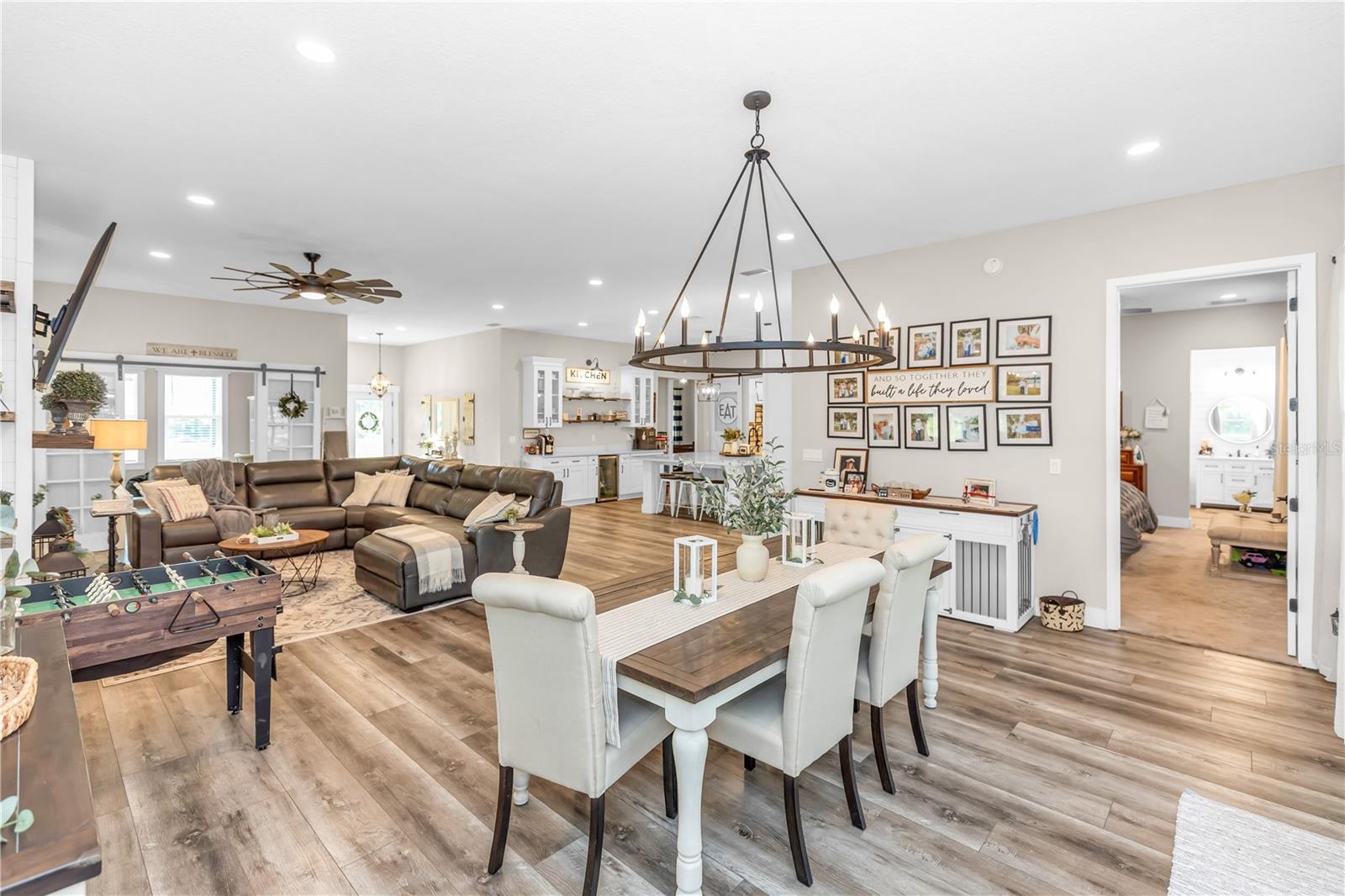 171 RIVER OAKS DR