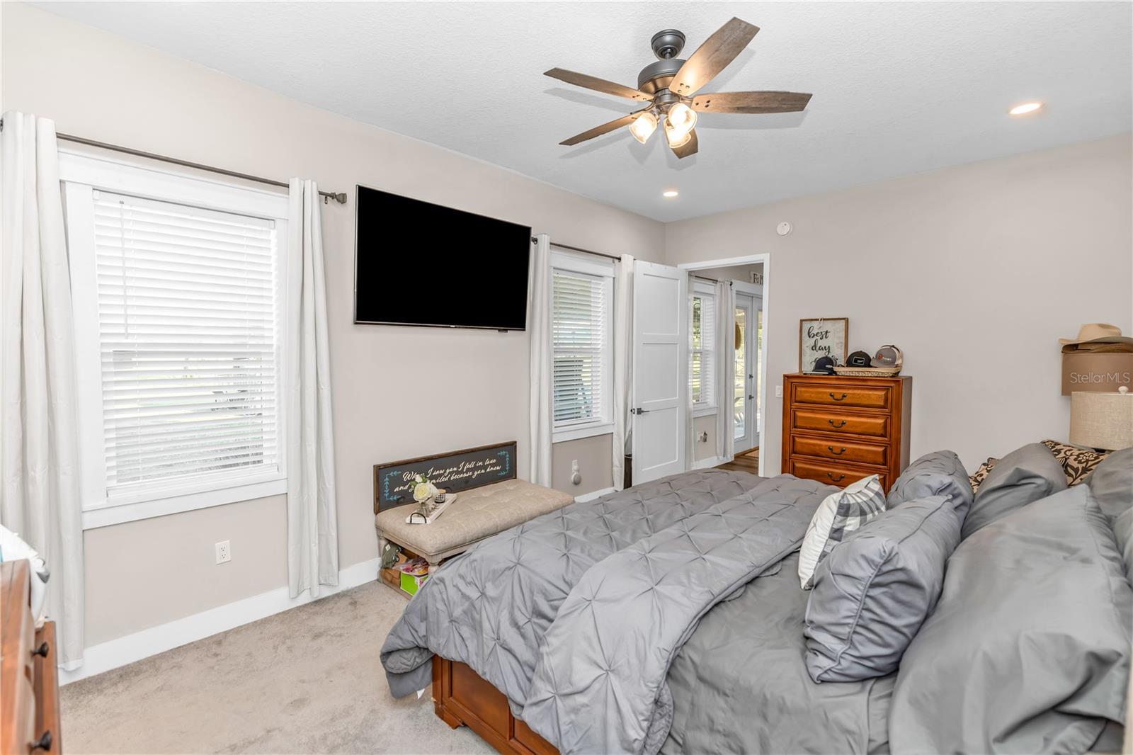171 RIVER OAKS DR