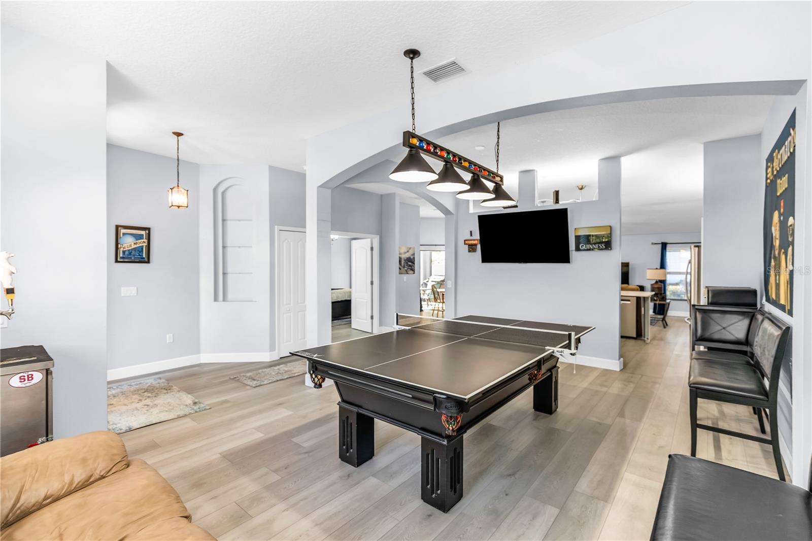 1930 GOLF OAK DR