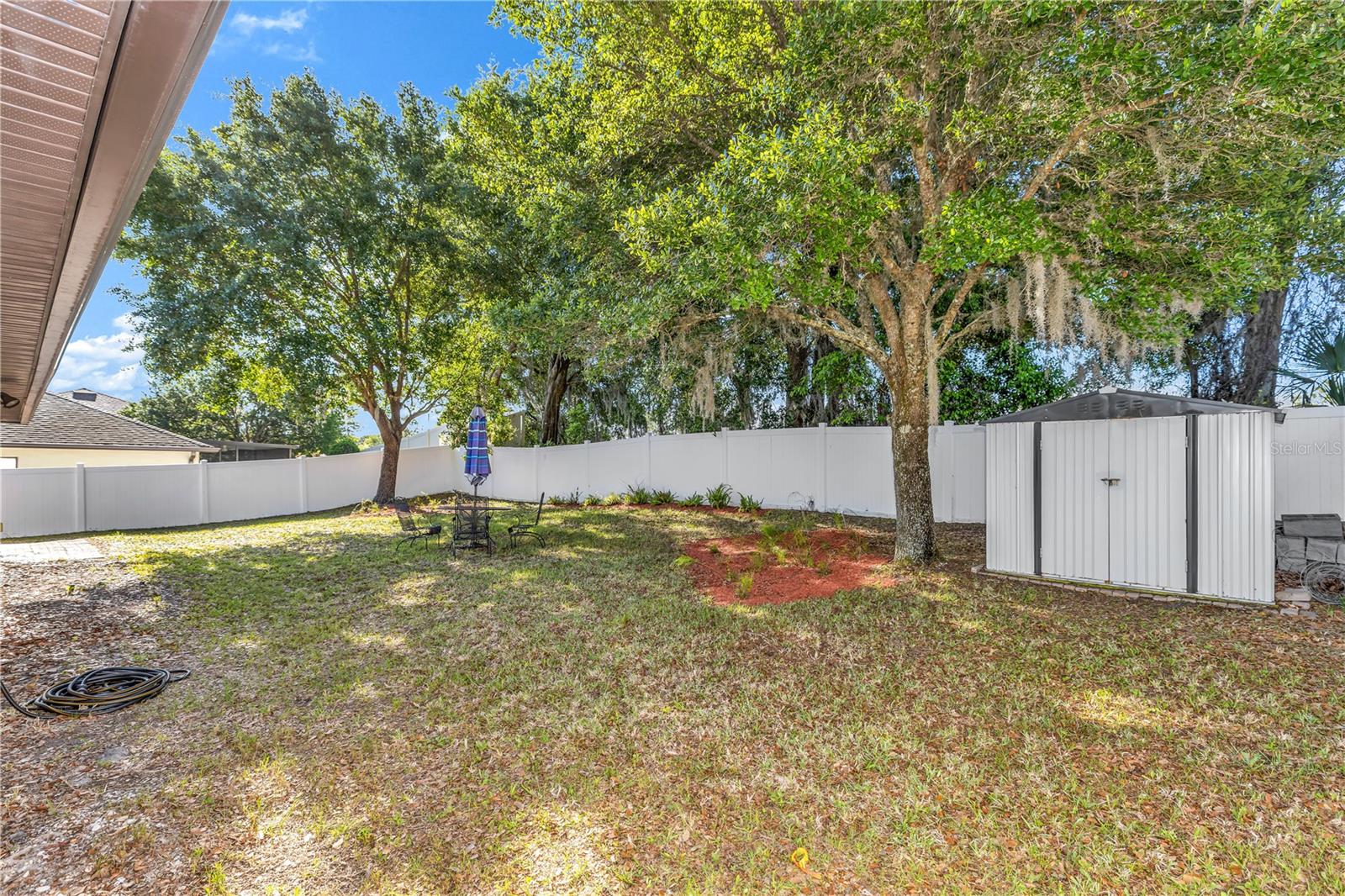 1930 GOLF OAK DR