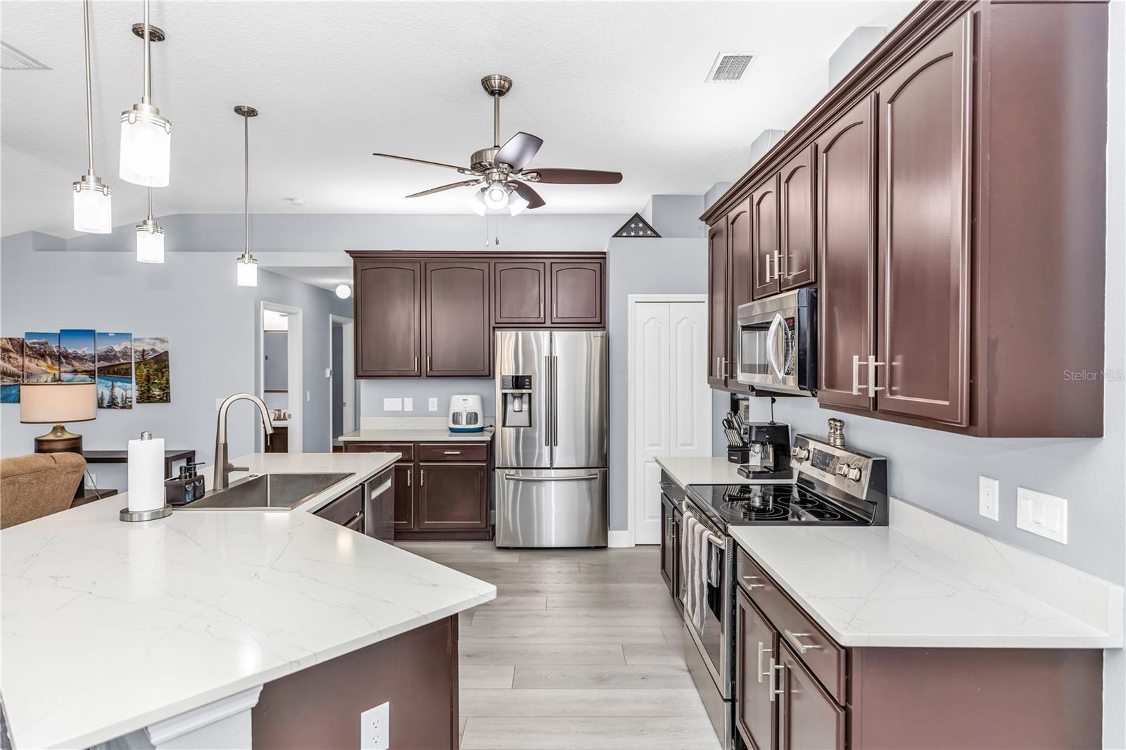 1930 GOLF OAK DR