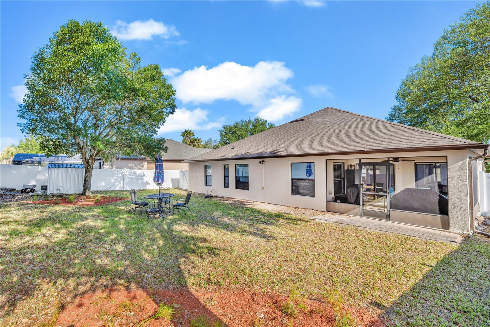 1930 GOLF OAK DR