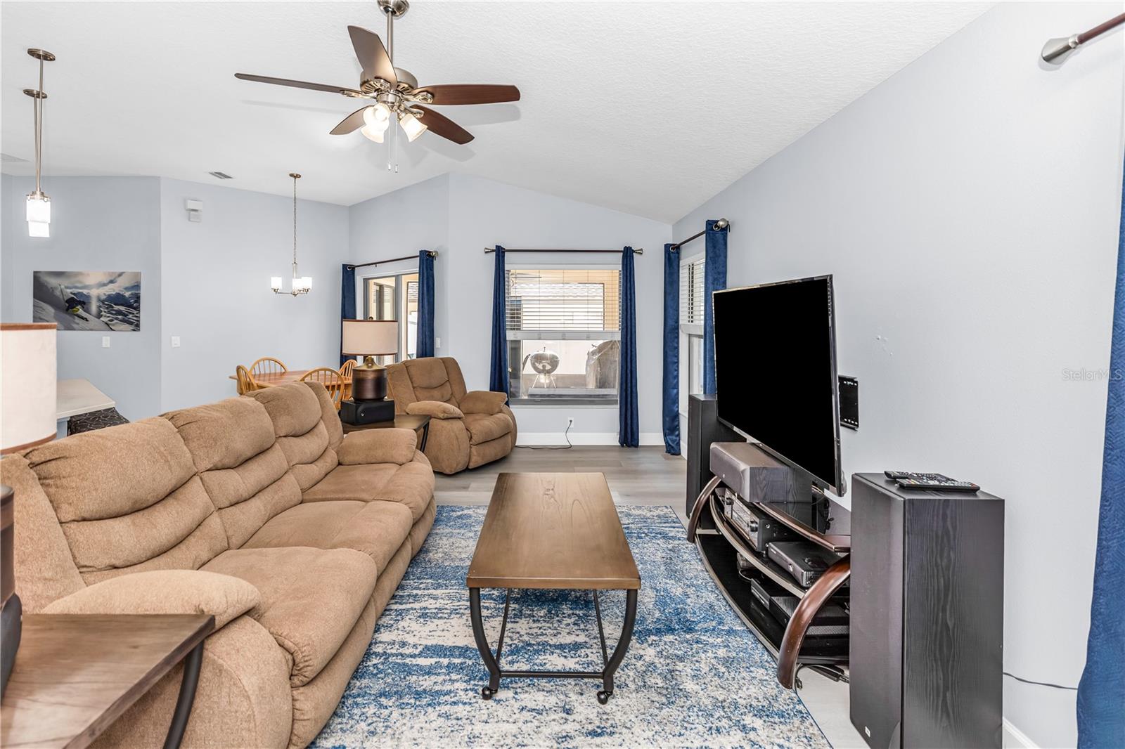 1930 GOLF OAK DR