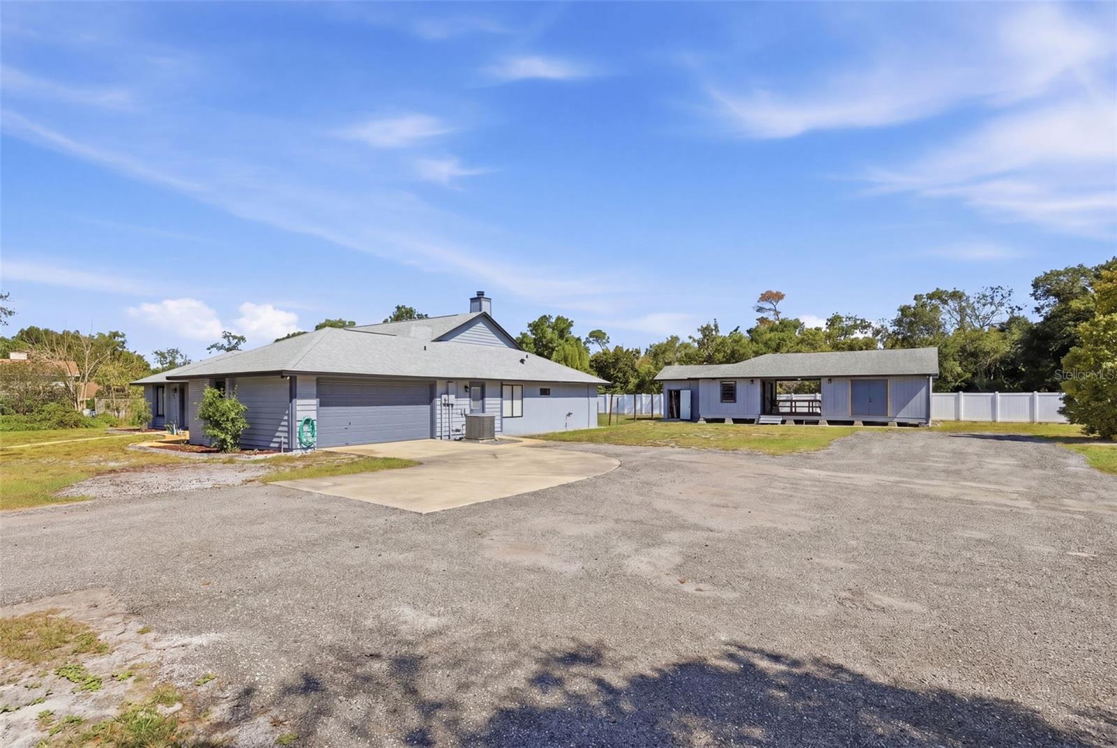 168 COMMUNITY DR