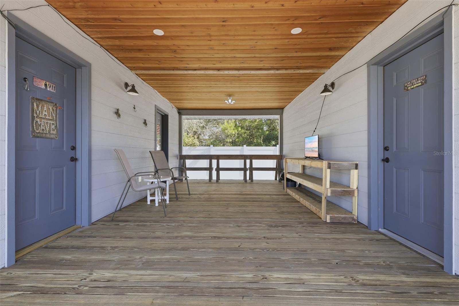 168 COMMUNITY DR